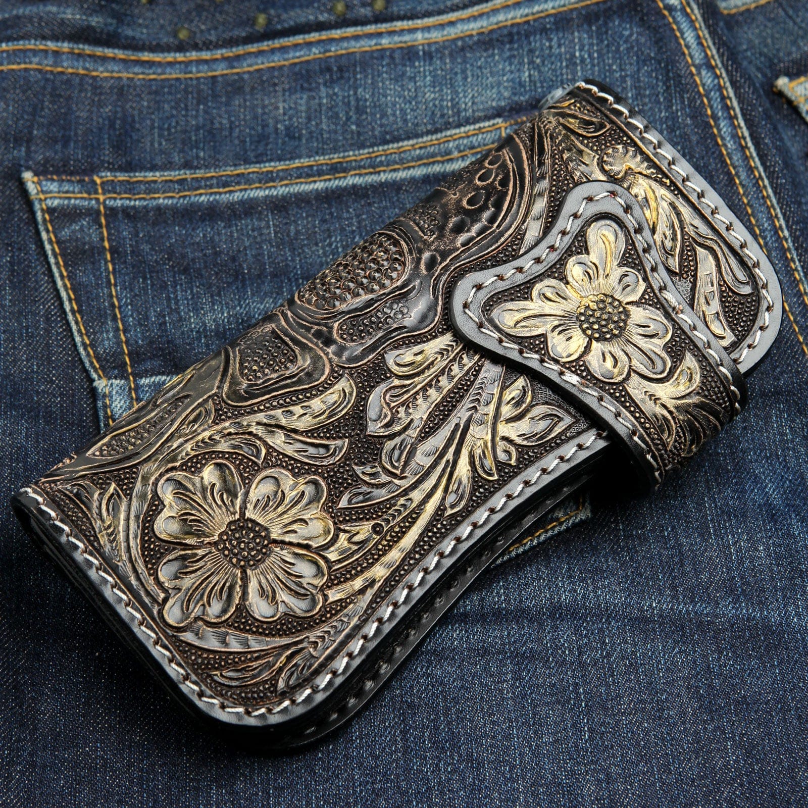 Handmade Genuine Leather Biker Wallet with Skull Design - Customizable Motorcycle Wallet for Men - Perfect for Biker Gifts, Motorcycle Rides & Everyday Use