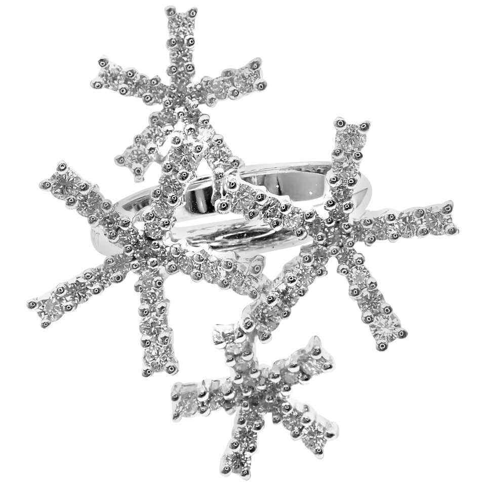 Authentic Damiani Diamond Flower 18k White Gold Cocktail Ring for Women - Elegant Statement Jewelry for Parties, Weddings & Special Occasions