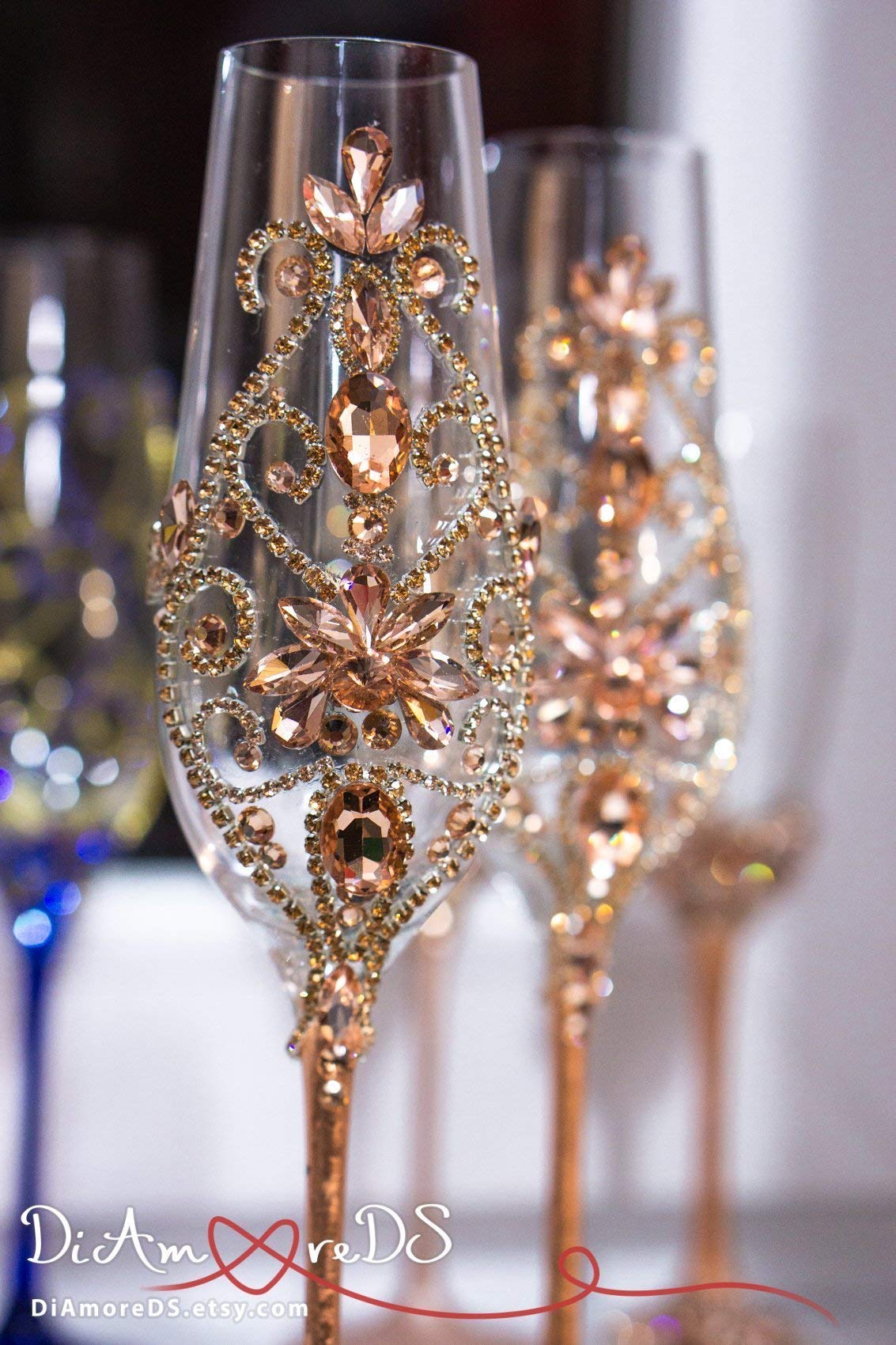 Elegant Rose Gold Champagne Flutes for Wedding Toasting - Personalized Wedding Glassware Set - Perfect for Wedding Decor, Anniversary Celebrations & Romantic Dinners