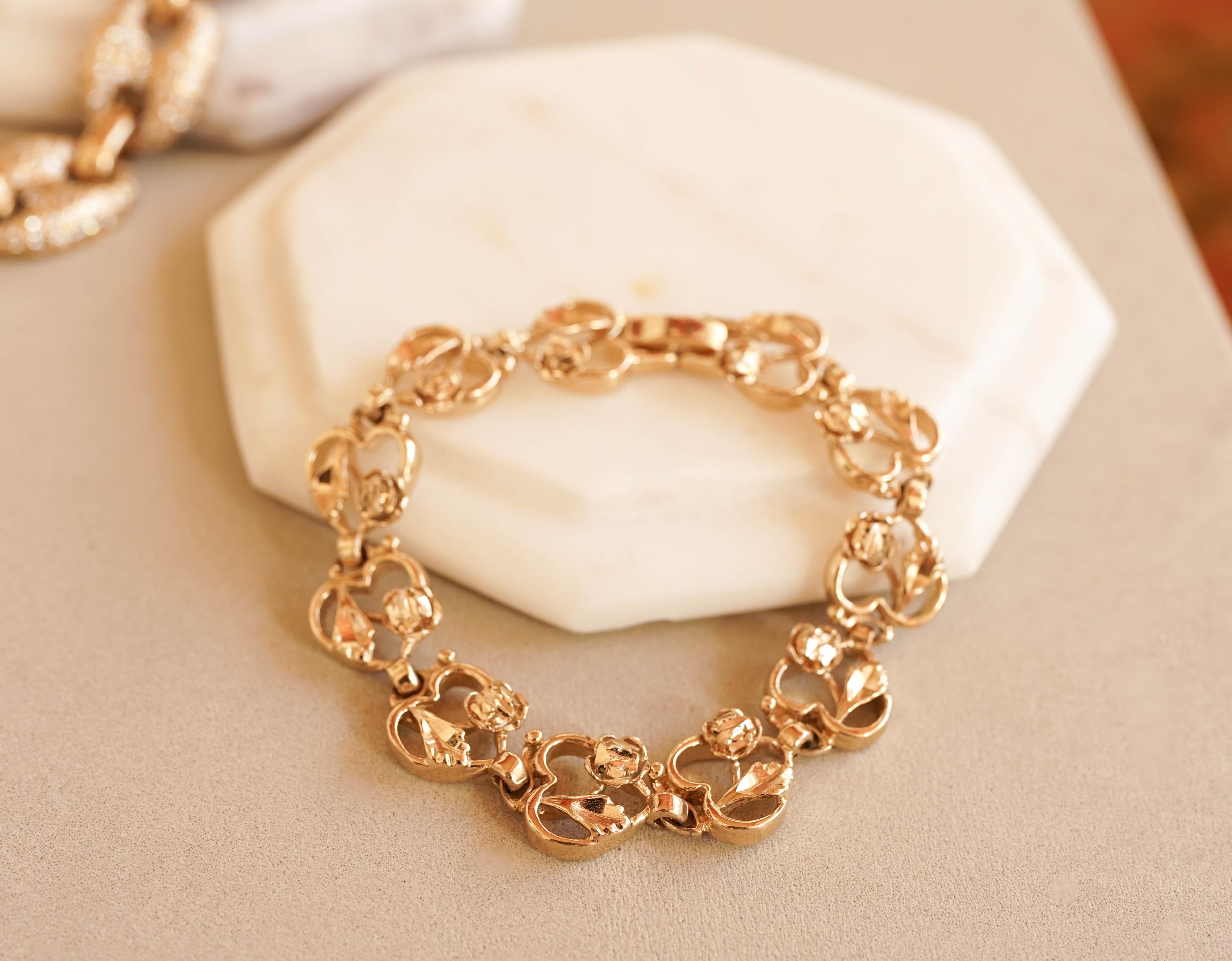 Elegant Rose Gold Bracelet for Women - Romantic Floral Jewelry Gift for Her | Perfect for Valentine's Day, Anniversary & Special Occasions