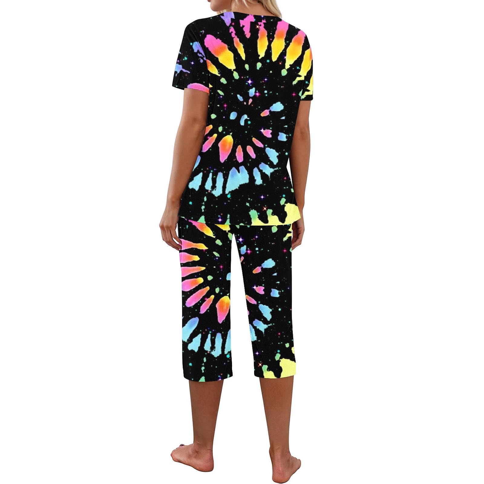 Retro Women's Capri Pajama Set with Pockets - Comfy Sleepwear & Lounge Outfit for Home Relaxation