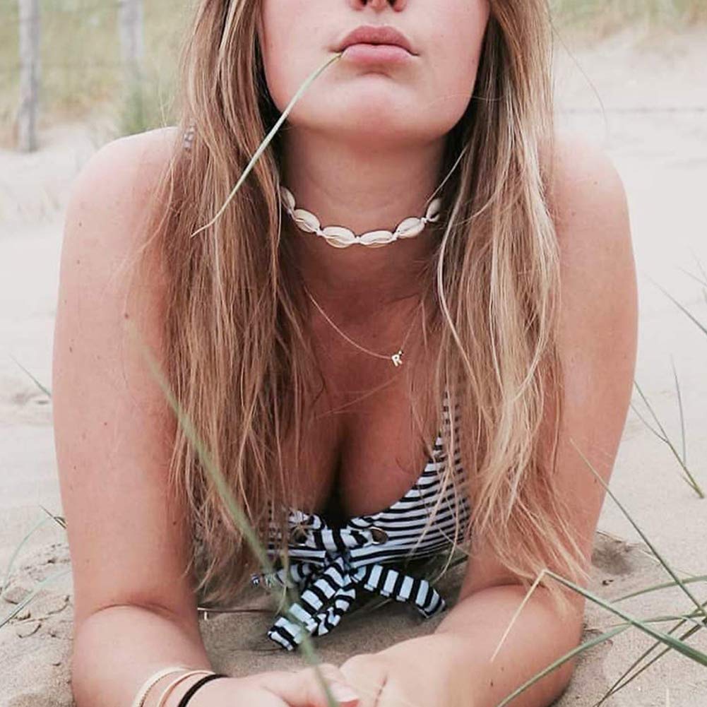 Hawaiian Cowrie Shell Charm Necklace - Adjustable Handmade Jewelry for Women, White Beach Shell Pendant, Perfect for Summer Vacation, Boho Beach Wedding, and Tropical Party Accessories