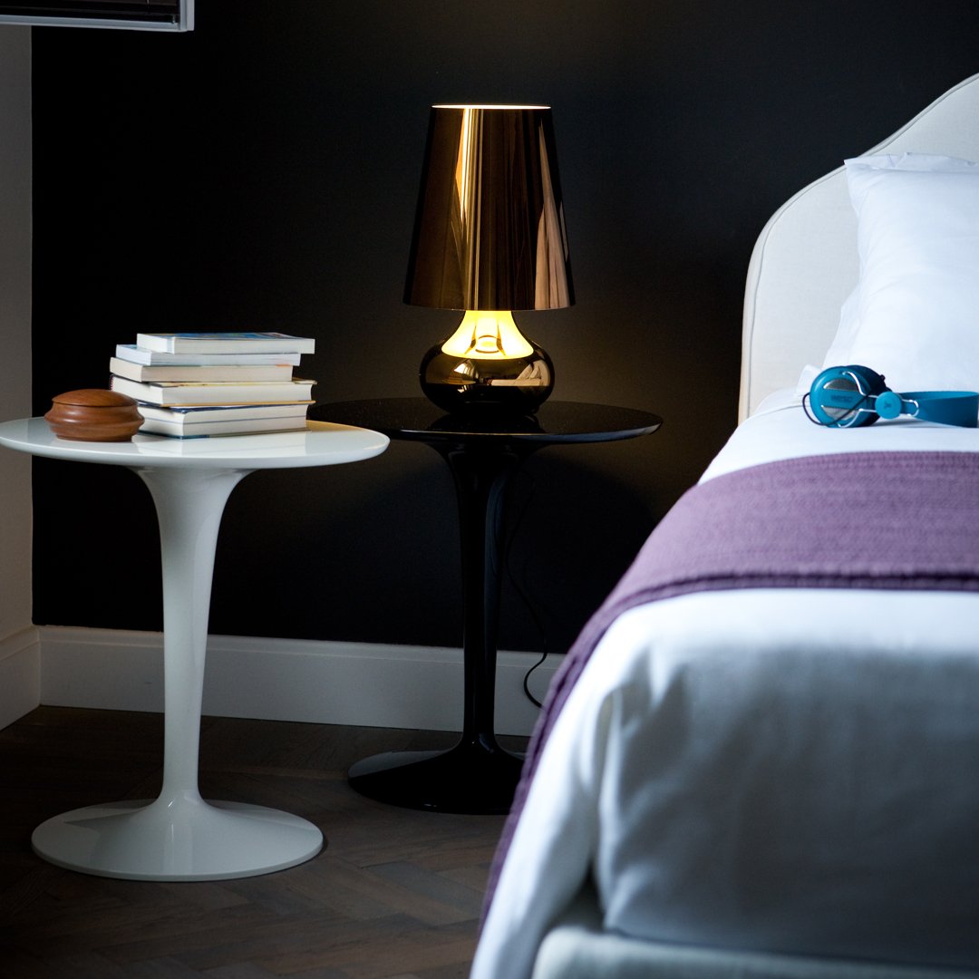 Modern Cindy Table Lamp - Stylish Bedside & Living Room Lighting - Perfect for Reading, Decor & Nightstand Use