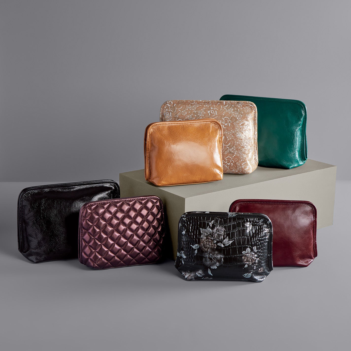 Premium Leather Cosmetic Bag for Women - Natural Polished Leather Makeup Pouch - Perfect for Travel, Gym & Everyday Essentials Organization