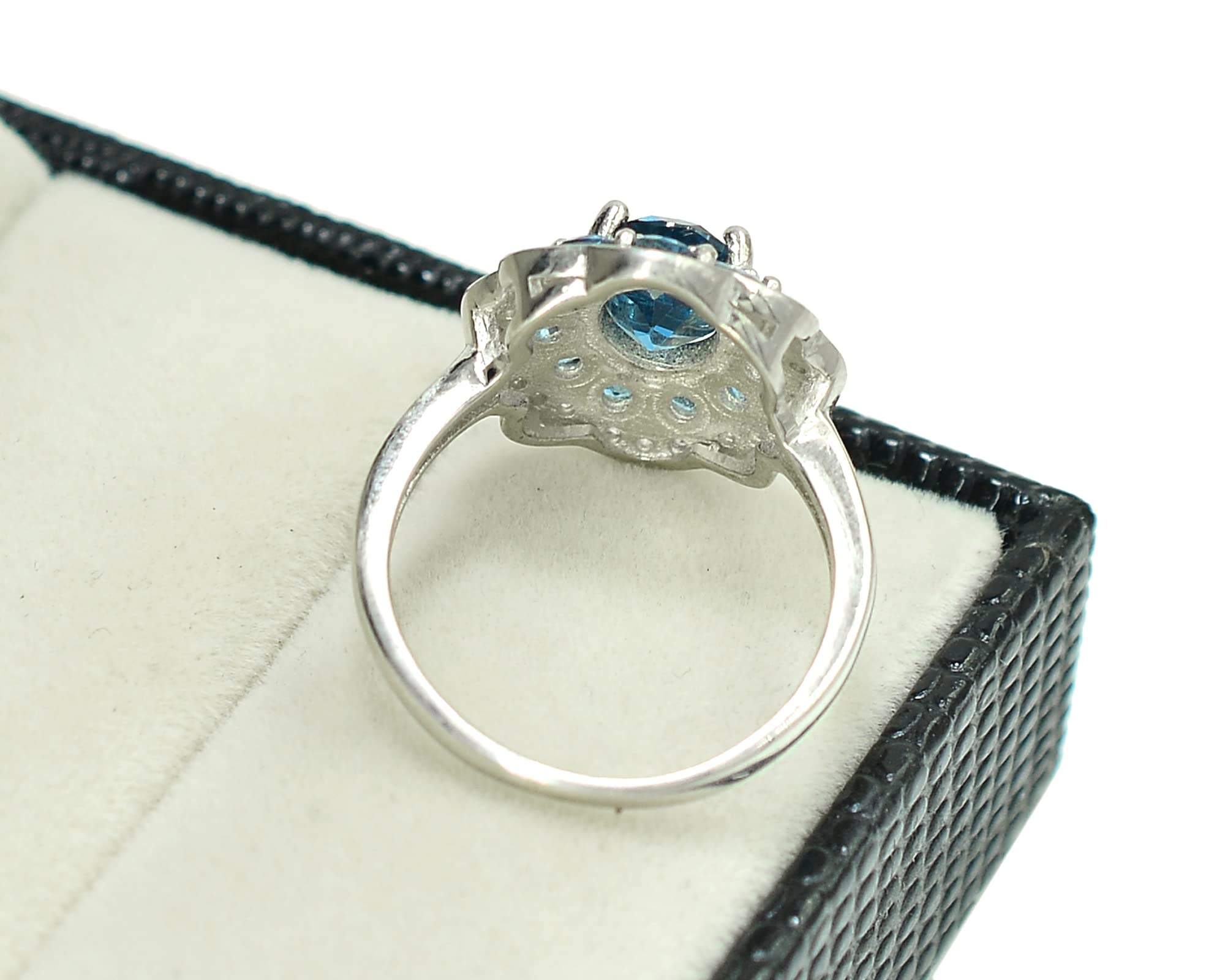 9X7 MM Natural London Blue Topaz Gemstone Ring in 925 Sterling Silver - December Birthstone Jewelry, Unisex Cluster Ring for Proposal, Christmas Gift for Girlfriend, Women's Fashion Accessory for Parties & Special Occasions