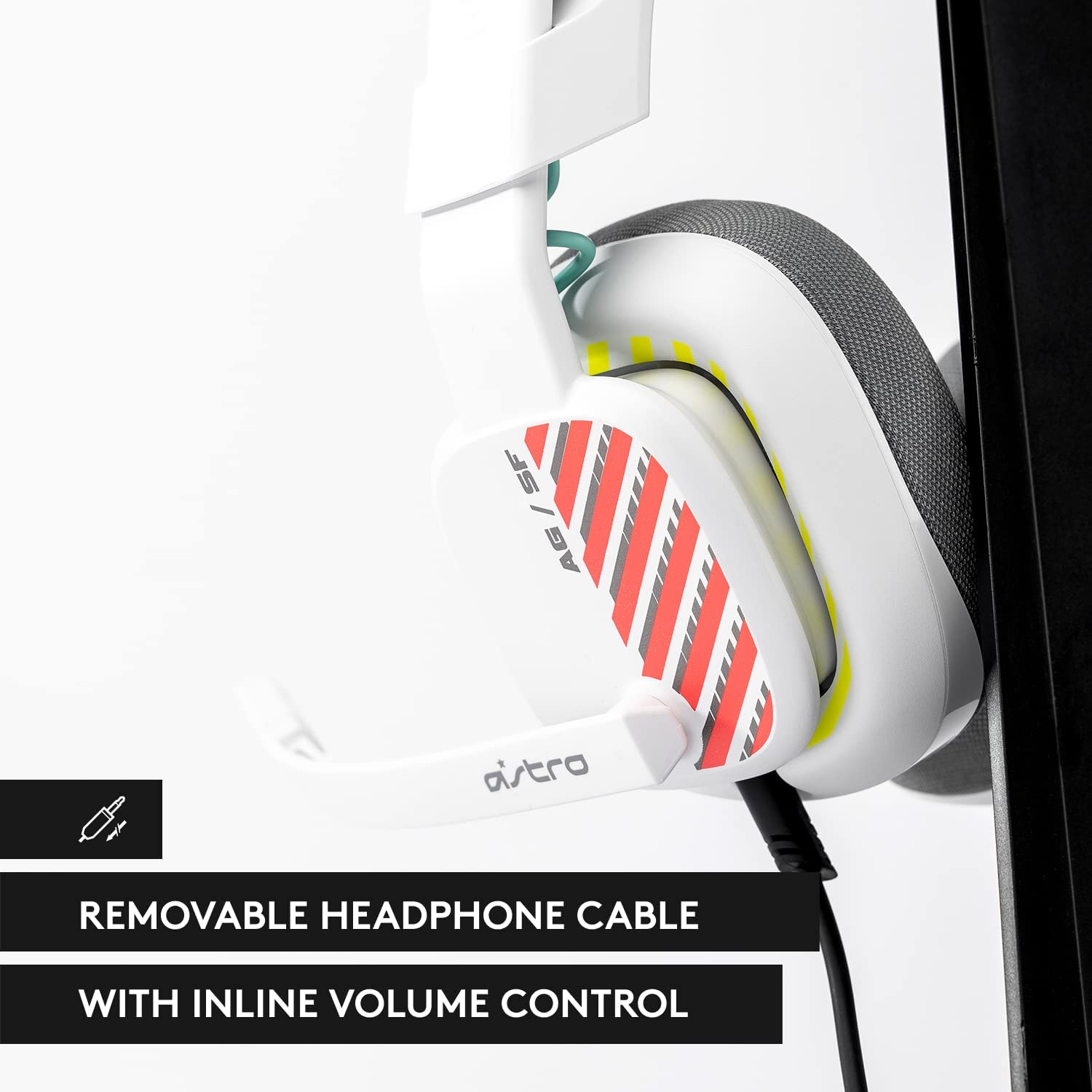 Astro A10 Gen 2 Wired Gaming Headset - Over-Ear Headphones with Flip-to-Mute Mic, 32mm Drivers for Xbox Series X/S, Xbox One, Nintendo Switch, PC & Mac - White (Includes Cleaning Cloth) - Perfect for Competitive Gaming & Long Streaming Sessions