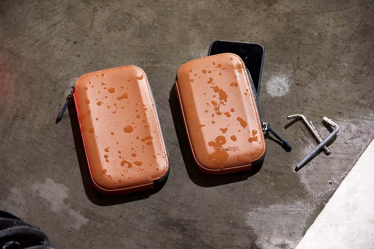 Bellroy Venture Phone Pocket Plus - Premium Slim Wallet with RFID Protection for iPhone & Android Phones - Perfect for Travel, Work & Everyday Carry
