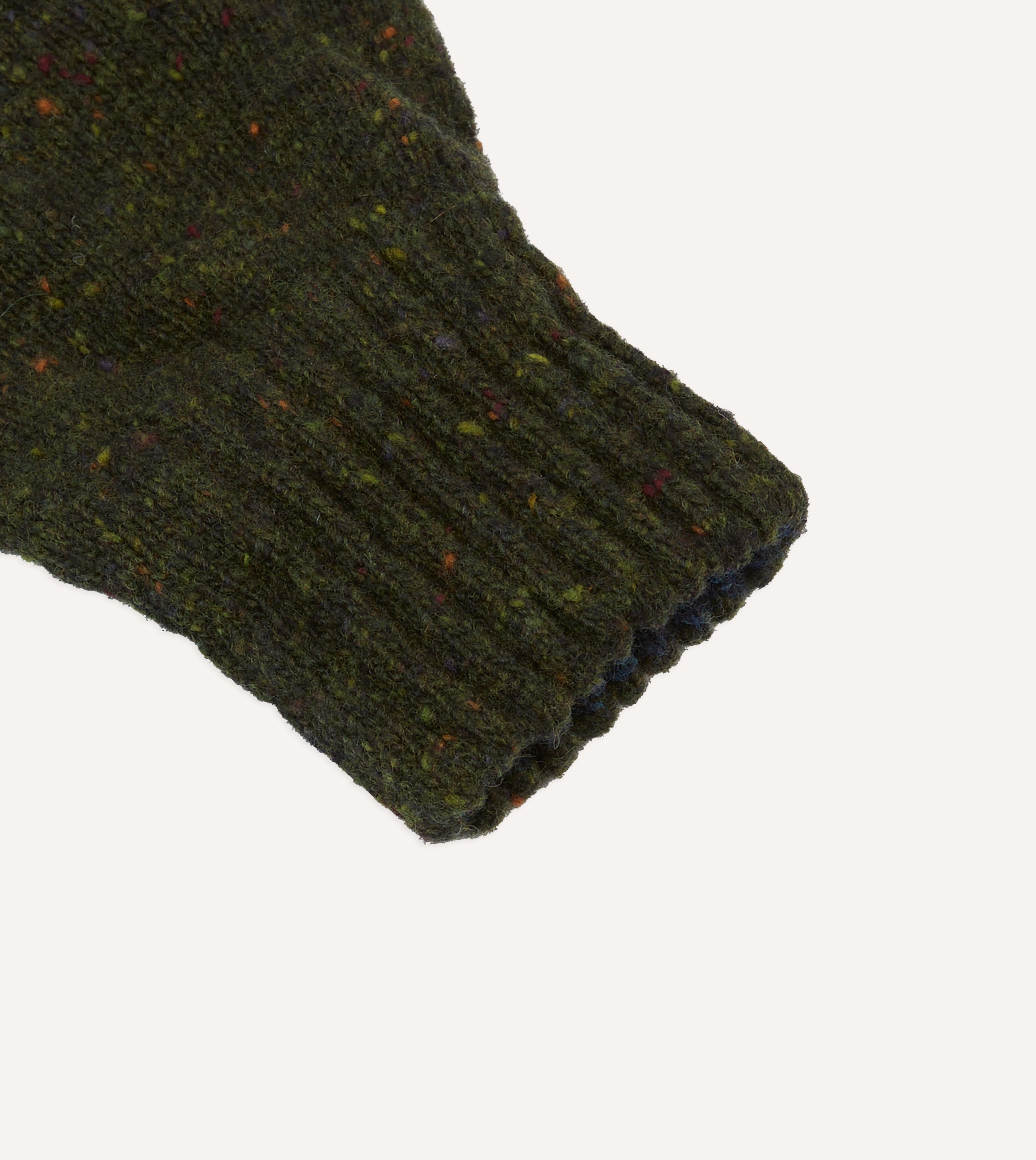 Premium Olive Green Merino Wool Knitted Gloves for Men & Women - Warm Winter Gloves for Outdoor Activities, Skiing, Hiking, and Cold Weather Fashion