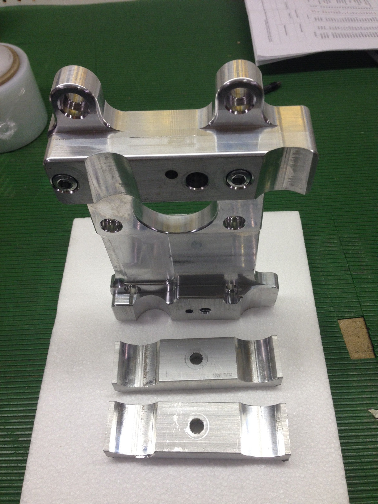 High-Performance TM Motor Mount K9C - Durable Engine Support for Smooth Ride - Perfect for Car, Truck & SUV Upgrades