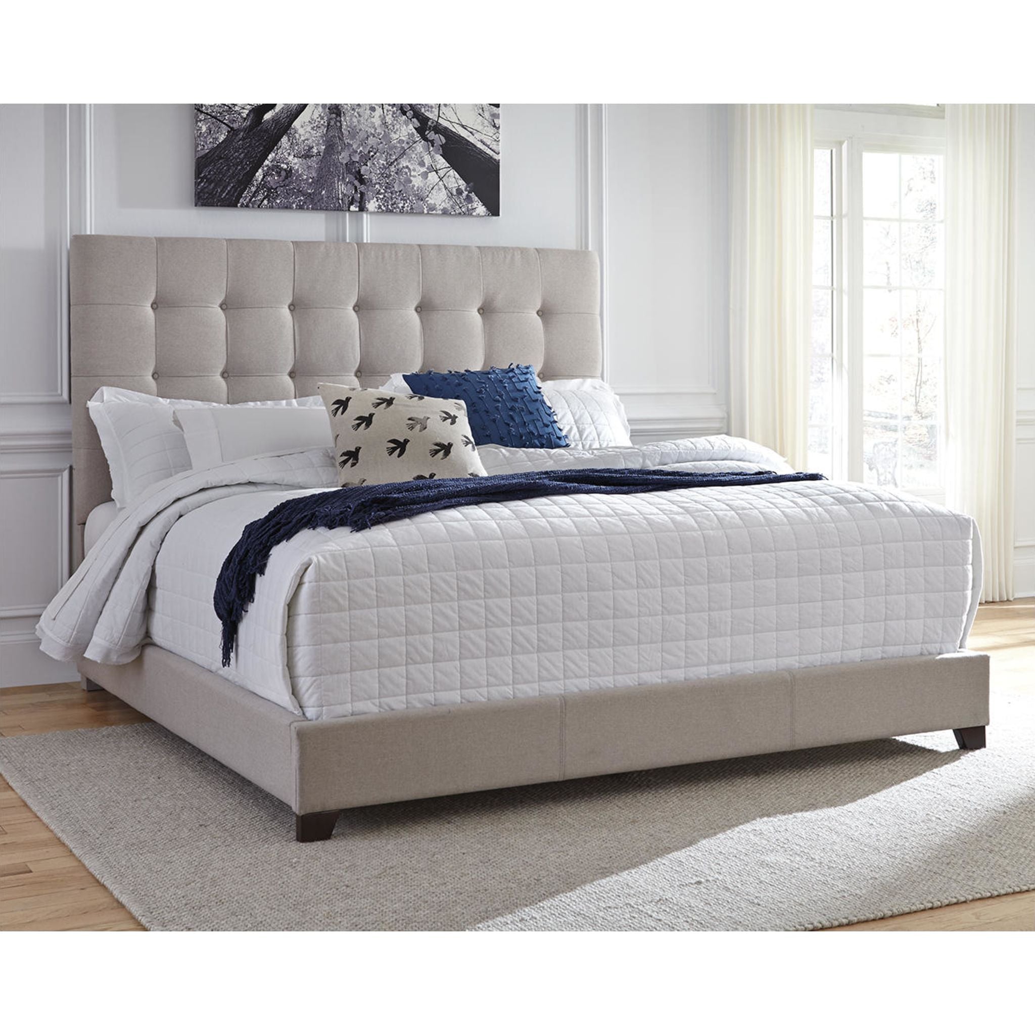 Dolante Upholstered Queen Size Bed Frame with Button Tufted Headboard - Modern Platform Bed for Bedroom, Guest Room & Master Suite