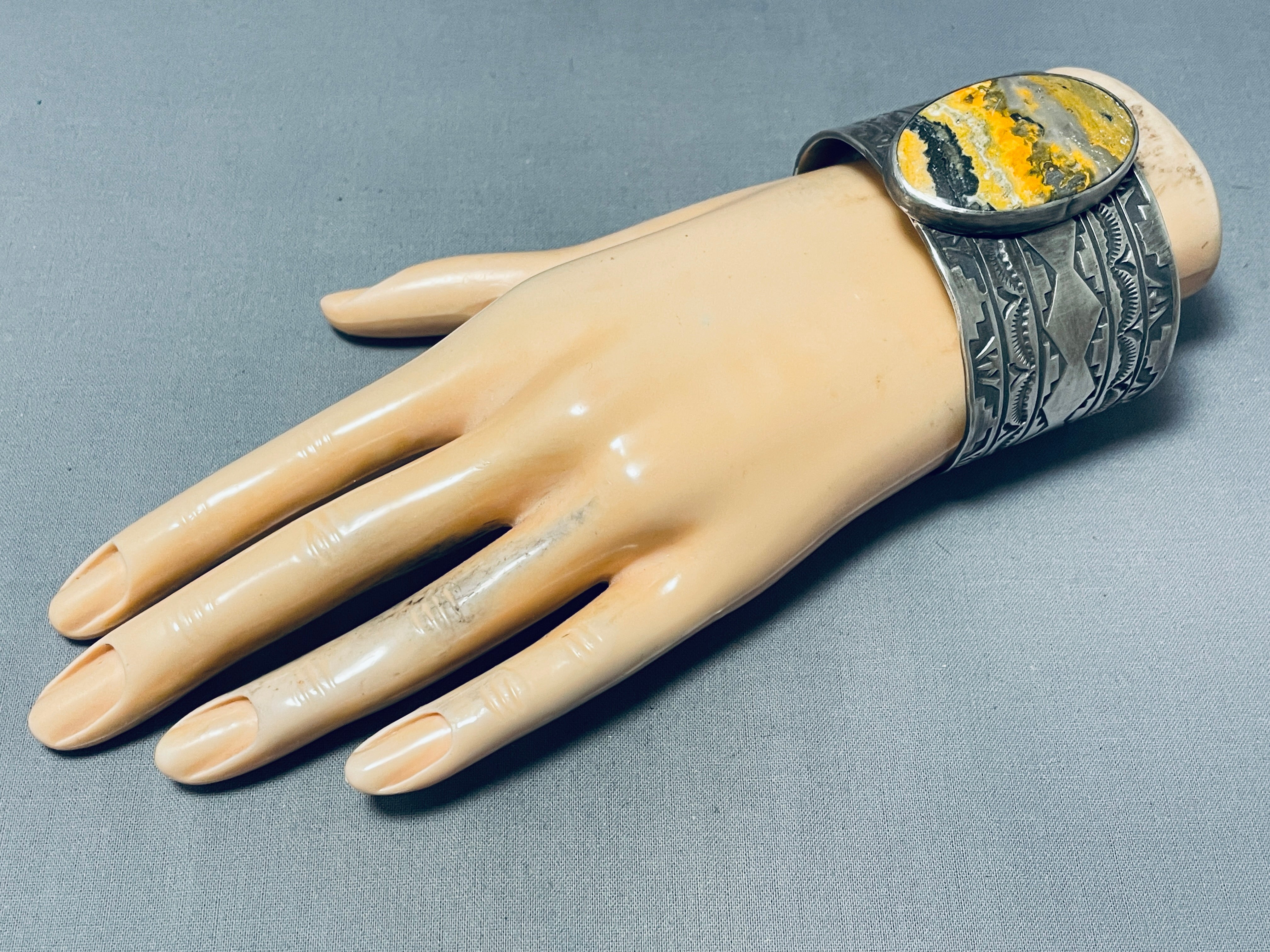 172g Navajo Sterling Silver Bracelet with Yellow Jasper - Handmade Native American Jewelry for Women, Perfect for Gifts, Boho Style & Everyday Wear