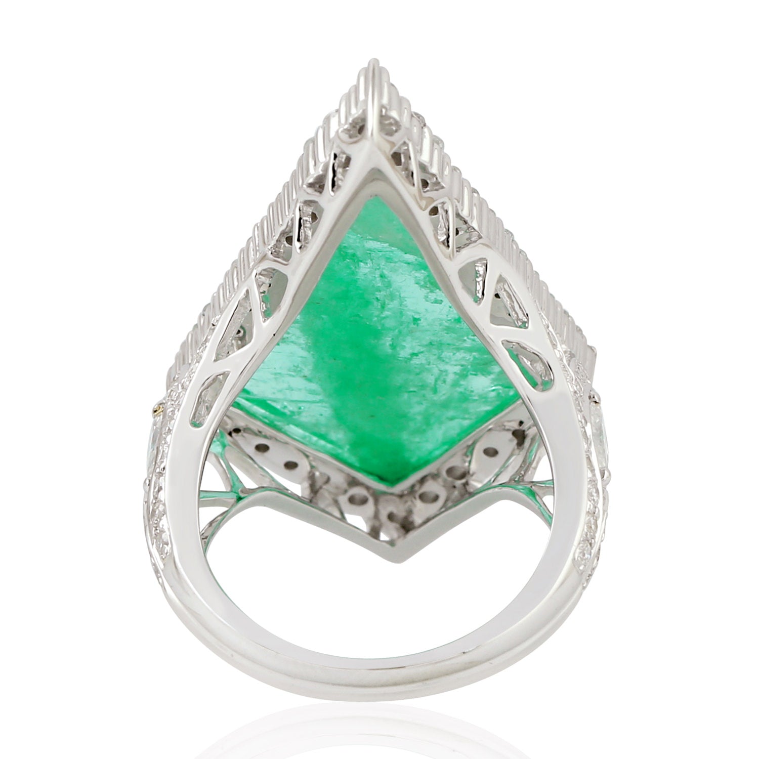 Exquisite White Gold Emerald and Diamond Prong Ring – Elegant Jewelry for Weddings, Anniversaries & Special Occasions