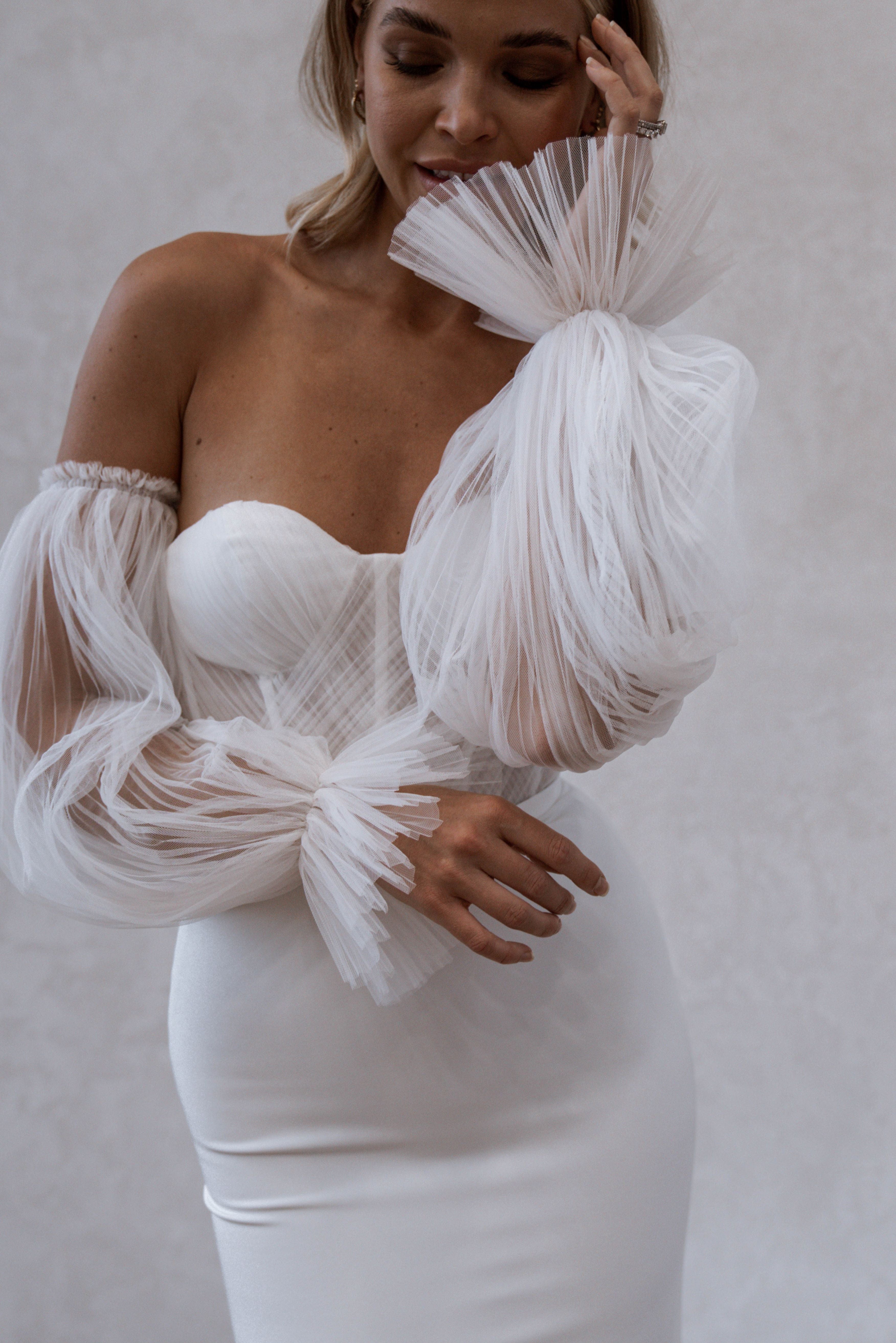 Pippa Sleeves - Elegant & Comfortable Women's Arm Covers for Weddings, Parties & Formal Events