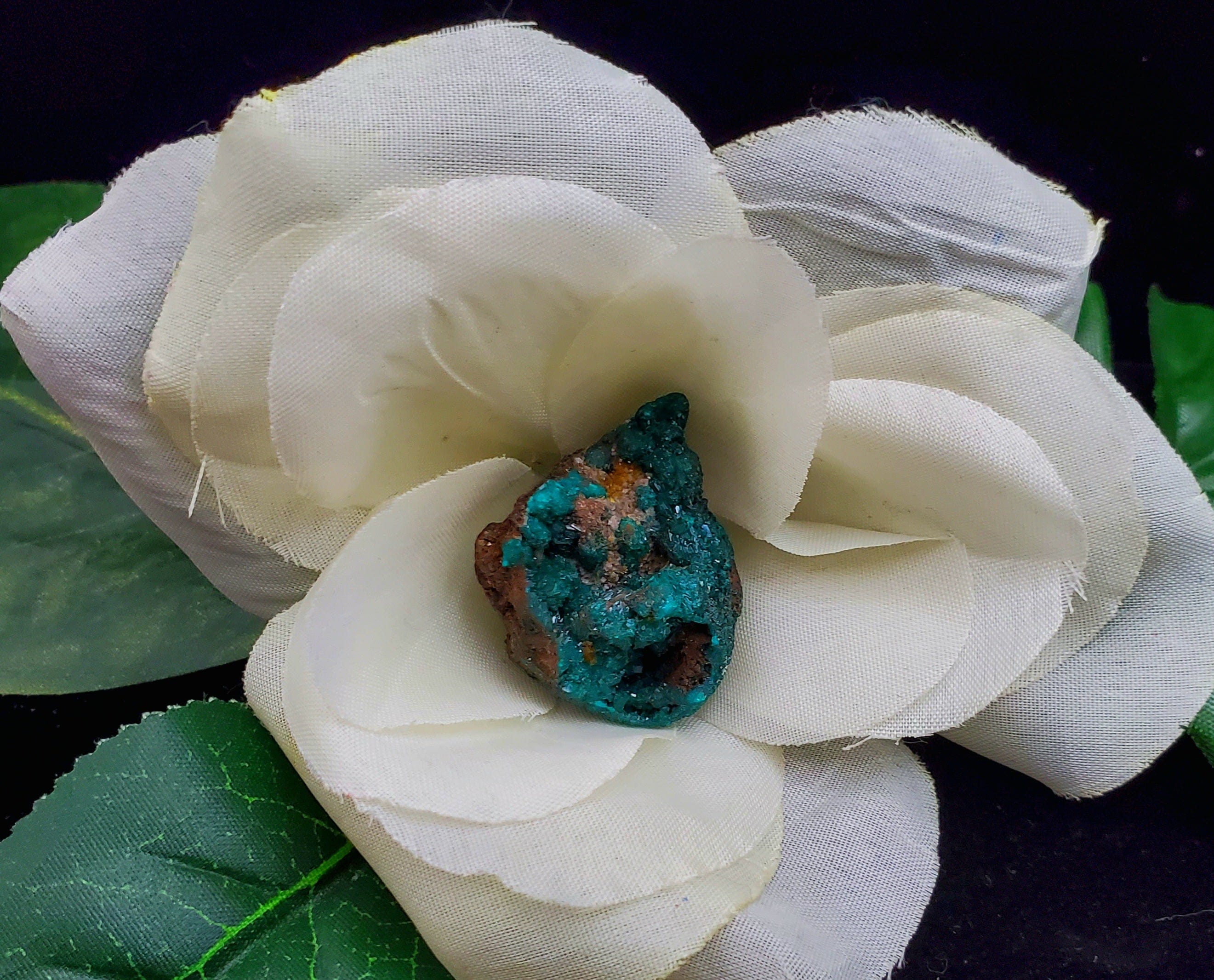 Natural Dioptase Crystal Specimen - Rare Green Mineral for Collectors, Healing & Home Decor | Perfect for Display, Meditation & Energy Work