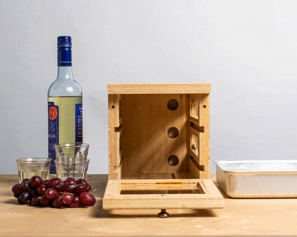 Cheese Grotto Classico - Premium Wooden Cheese Storage Box for Cheese Lovers | Perfect for Wine & Cheese Parties, Charcuterie Boards & Gourmet Food Preservation