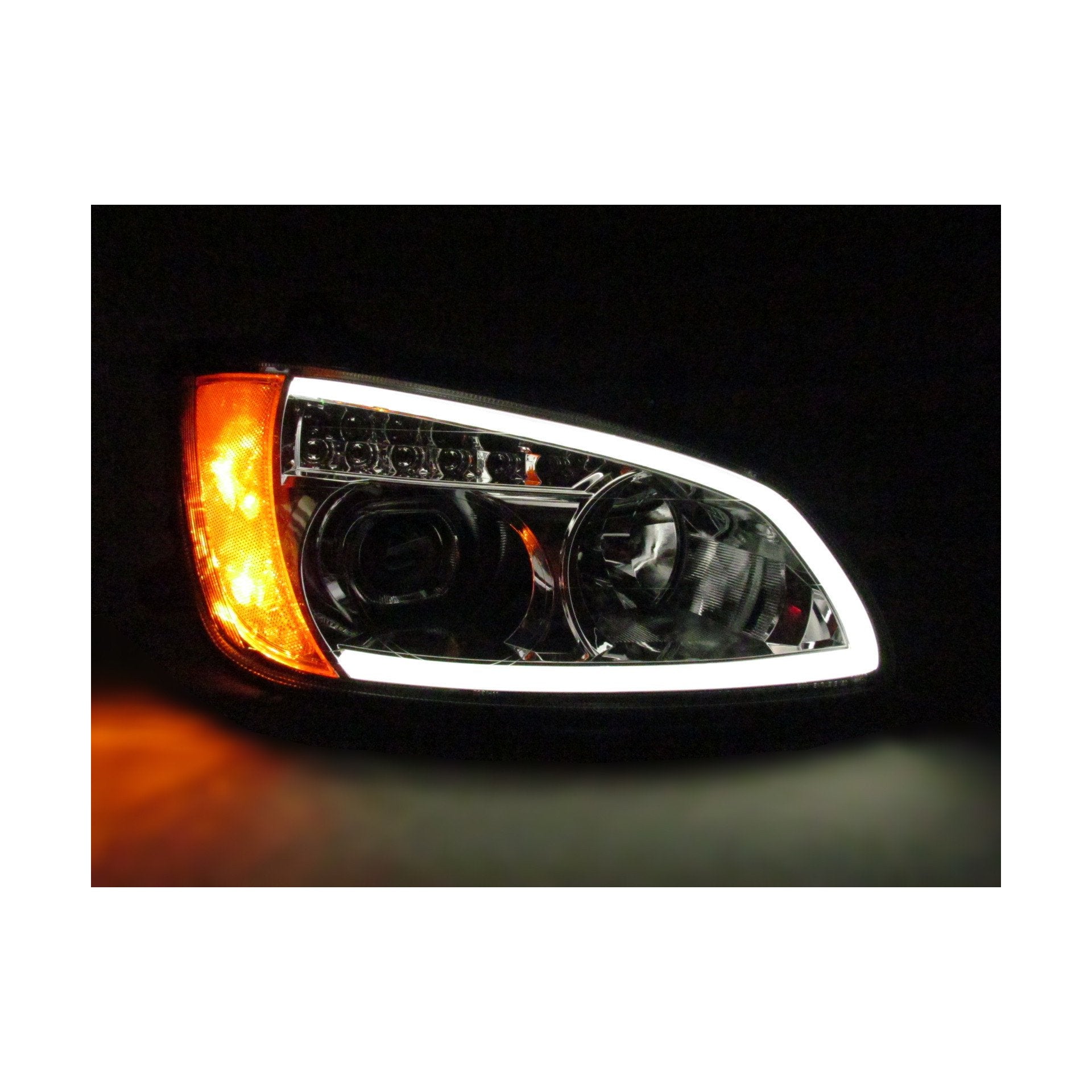 Kenworth T660 Chrome Projector Headlights with LED Light Bar - High-Performance Truck Lighting for Night Driving & Off-Road Adventures