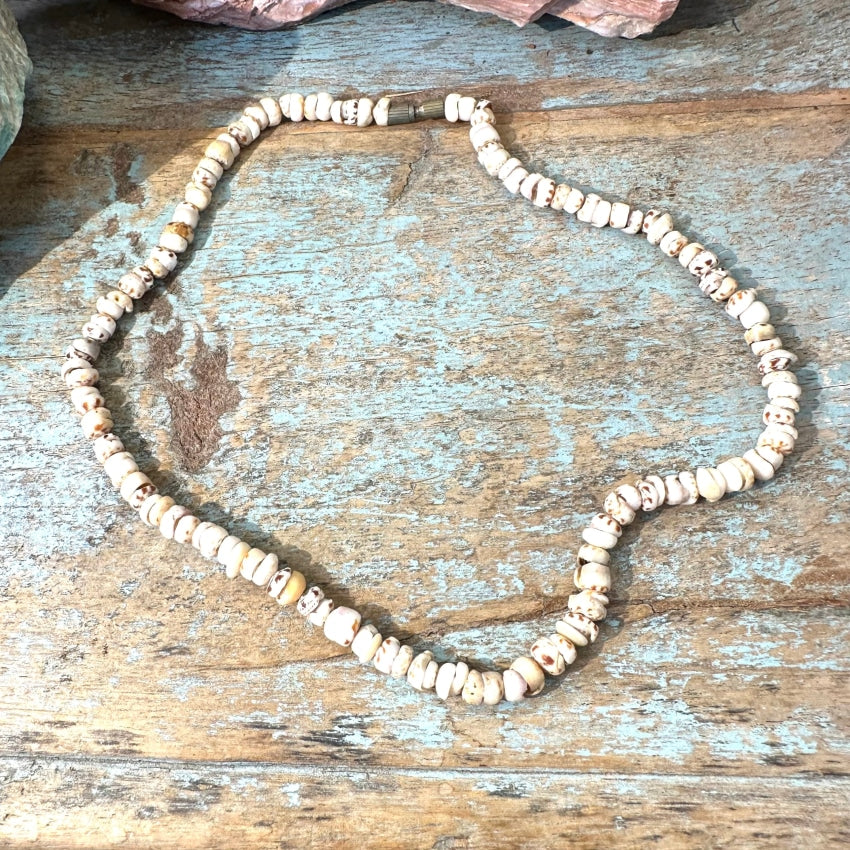 Vintage 1970s Cone Shell Necklace - Handmade Boho Beach Jewelry for Women, Natural Seashell Pendant Necklace | Perfect for Summer Vacations, Beach Weddings & Boho Fashion