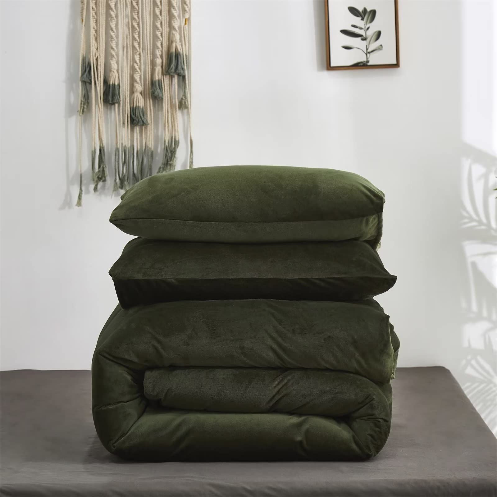 Olive Green Velvet Comforter Set Queen Size - Fluffy Sherpa Military Bedding with Dark Puffy Flannel Blanket (90x90 Inches) - Warm & Cozy for Winter Nights, Army-Themed Bedroom Decor