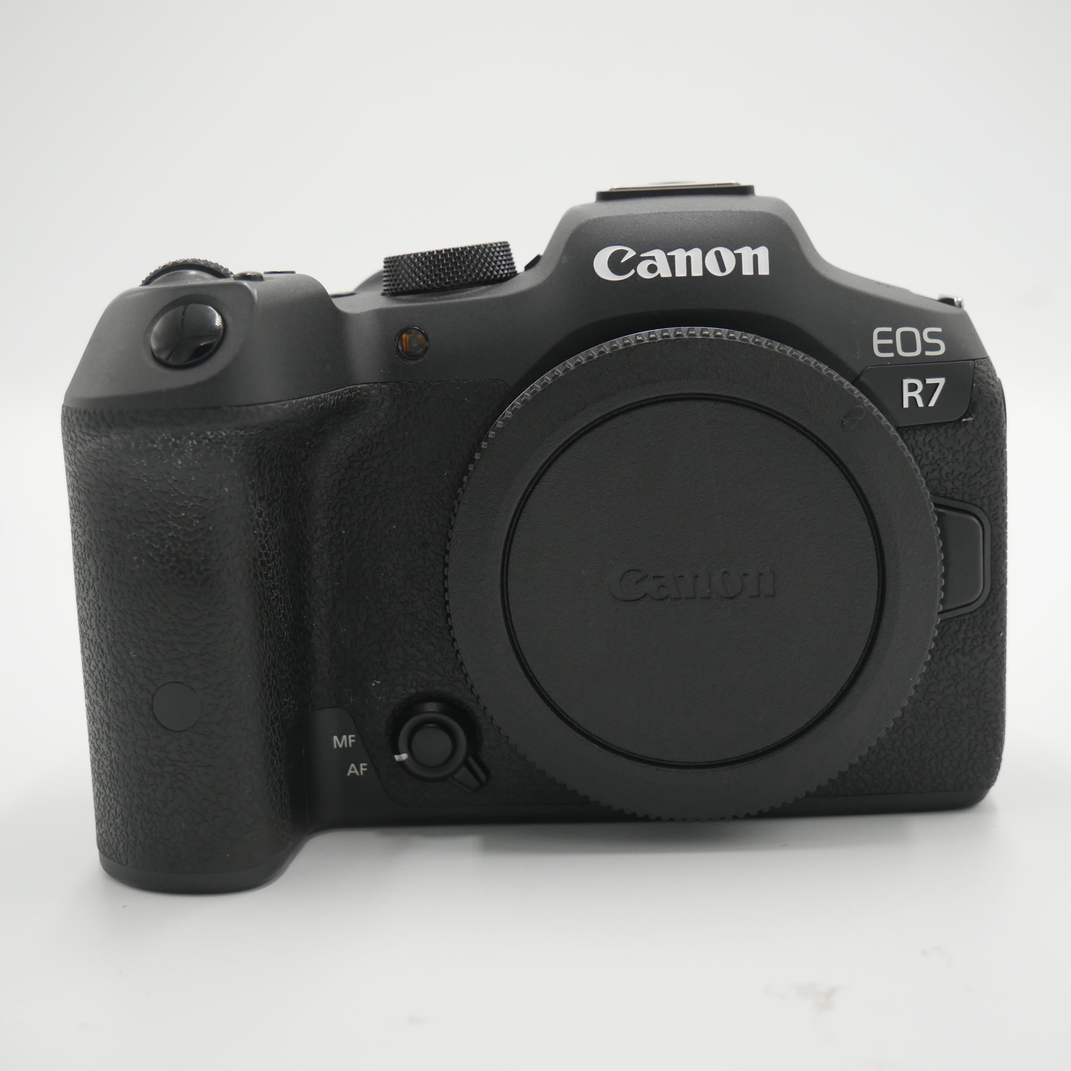 Used Canon EOS R7 Mirrorless Camera with 32.5MP Sensor & 4K Video - Perfect for Travel Photography & Vlogging
