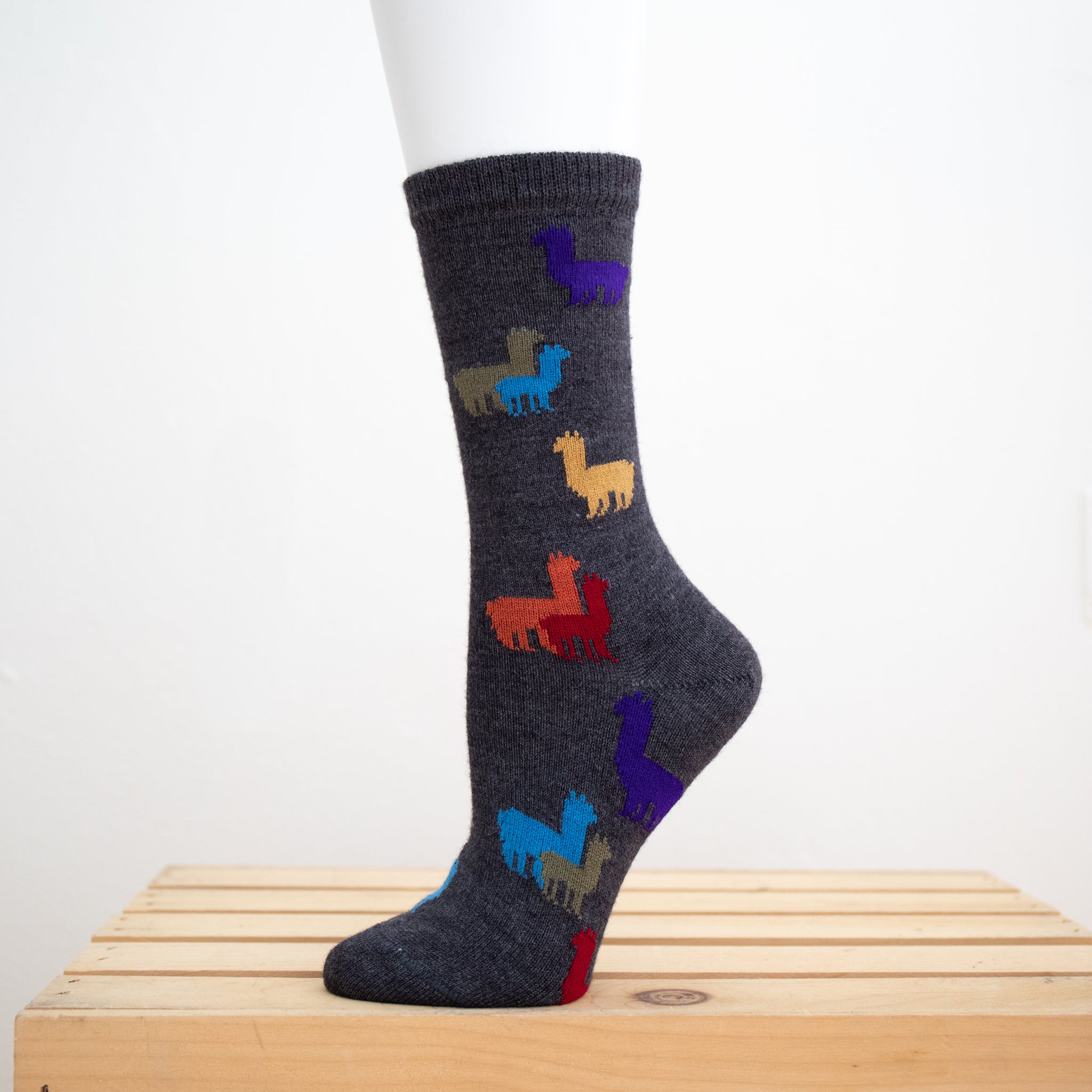 Colorful Rainbow Herd Pattern Alpaca Socks for Women & Men - Soft & Warm Winter Hiking Socks for Outdoor Adventures & Cozy Home Wear