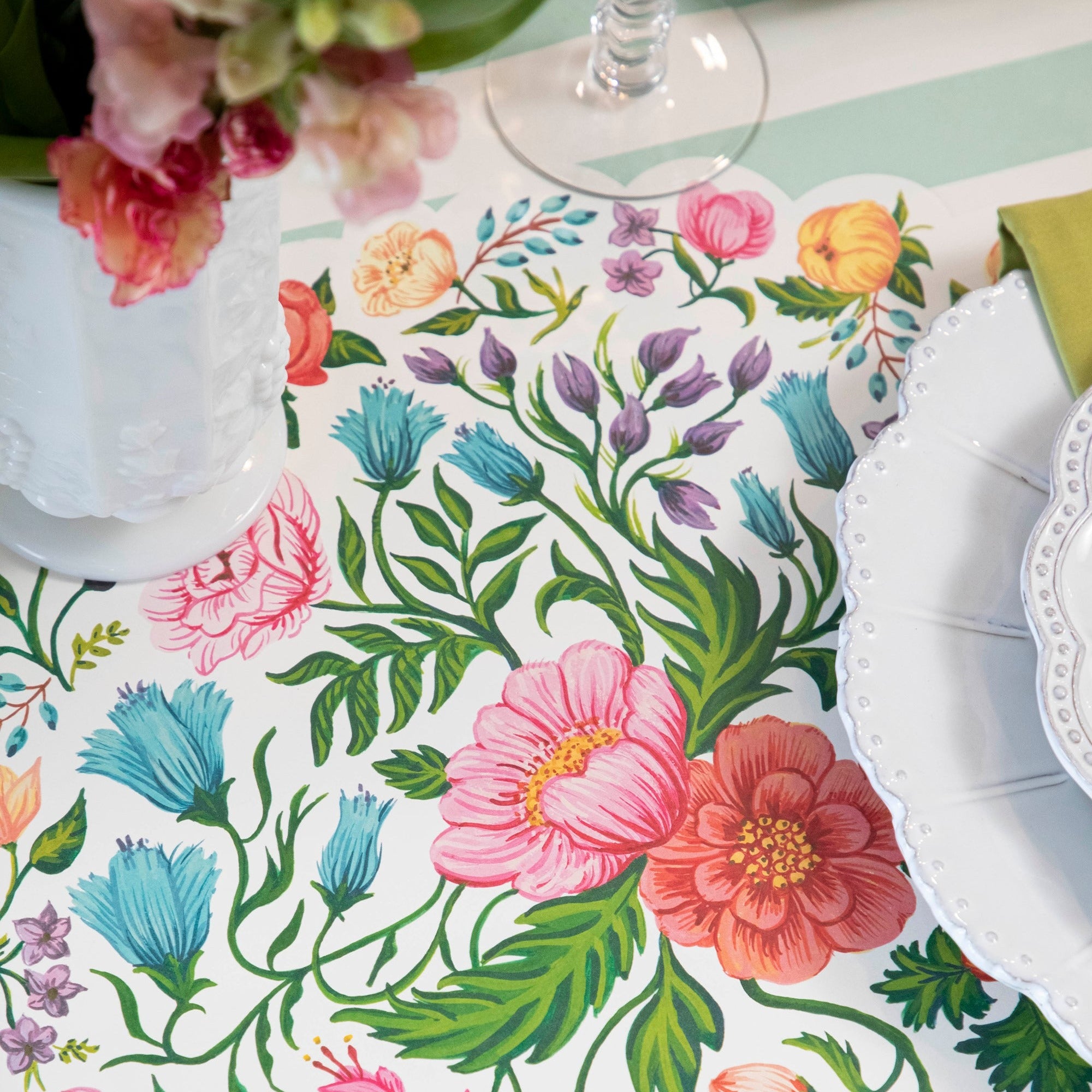 Sweet Garden Floral Die-Cut Placemat - Elegant Table Setting for Dining, Parties & Home Decor