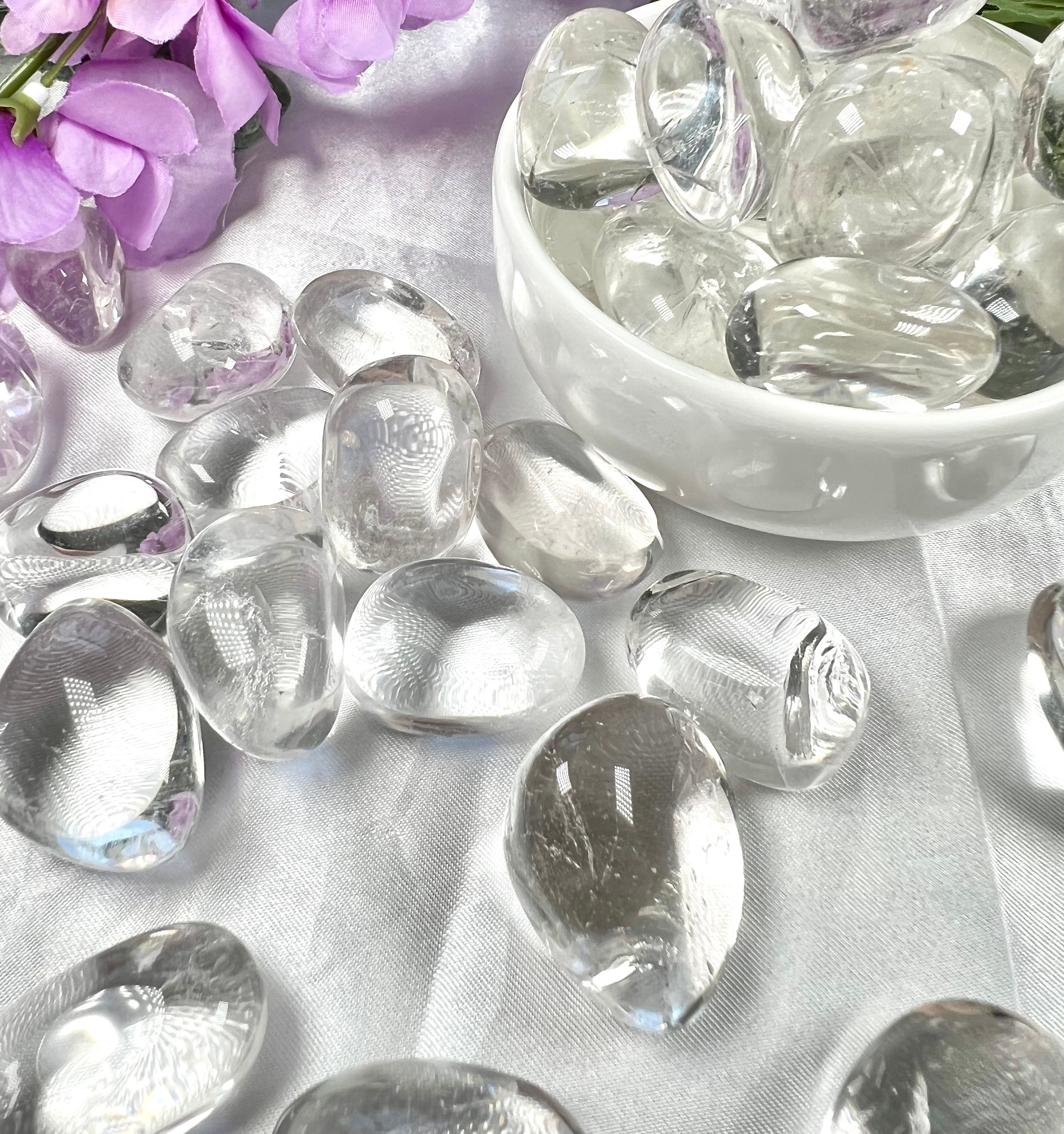 Natural Clear Quartz Tumbled Stones - Healing Crystals for Meditation, Reiki & Chakra Balancing - Bulk Wholesale Gemstones for Jewelry Making & Spiritual Decor