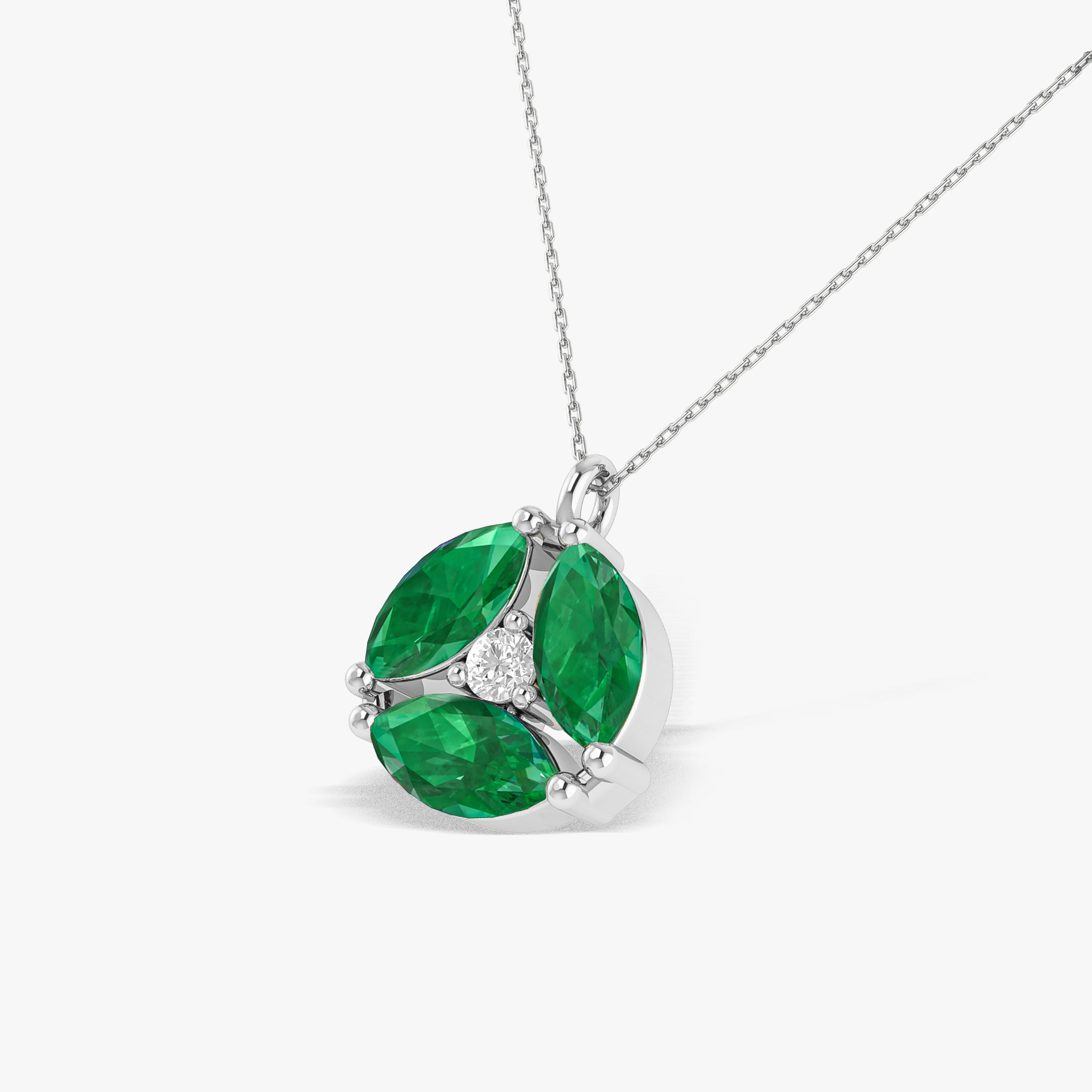 Exquisite Green Emerald Three Stone Round Pendant Necklace - Elegant Jewelry Gift for Women - Perfect for Weddings, Anniversaries & Special Occasions
