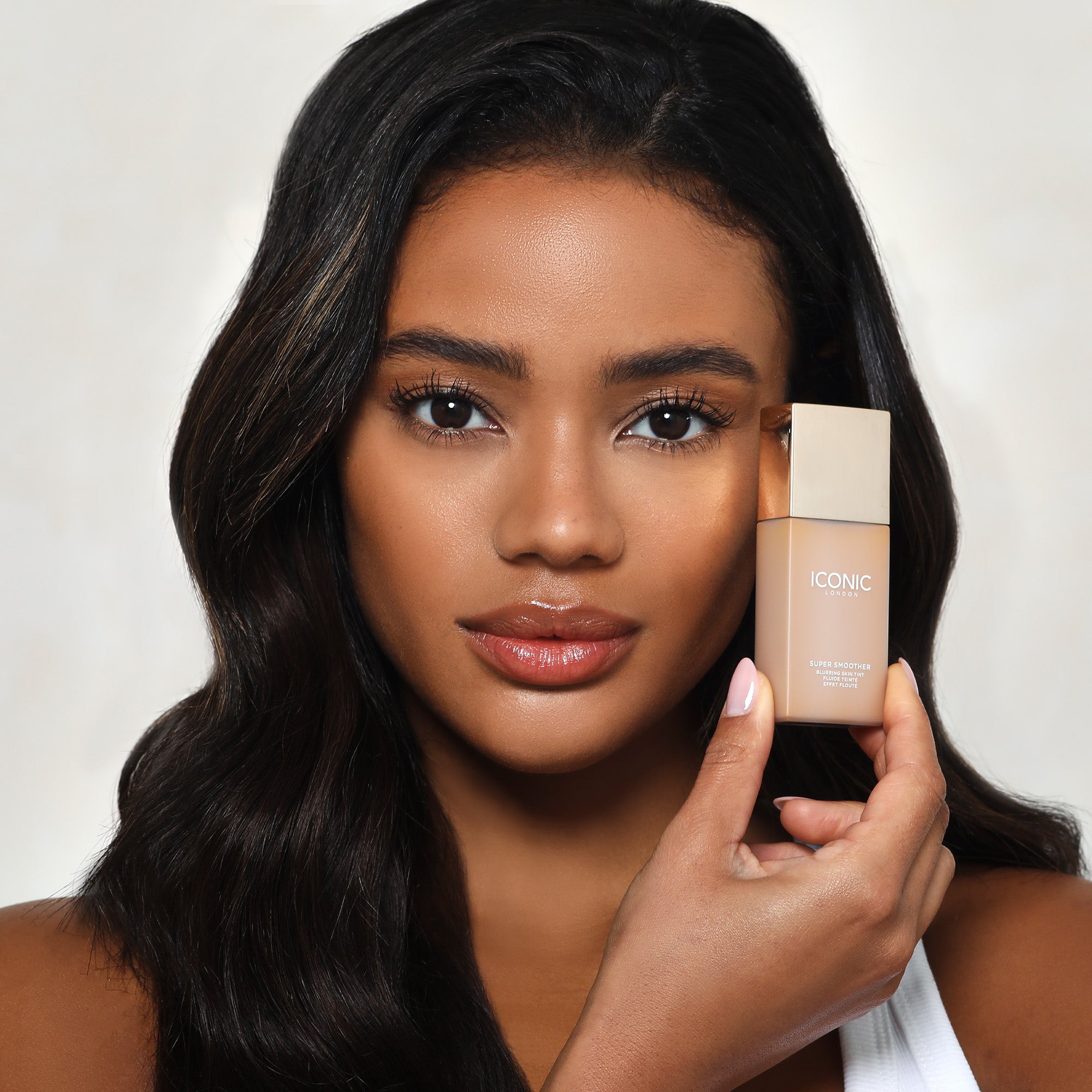 Super Smooth Blurring Skin Tint Foundation - Lightweight, Natural Coverage for Flawless Complexion | Perfect for Daily Wear & Special Occasions