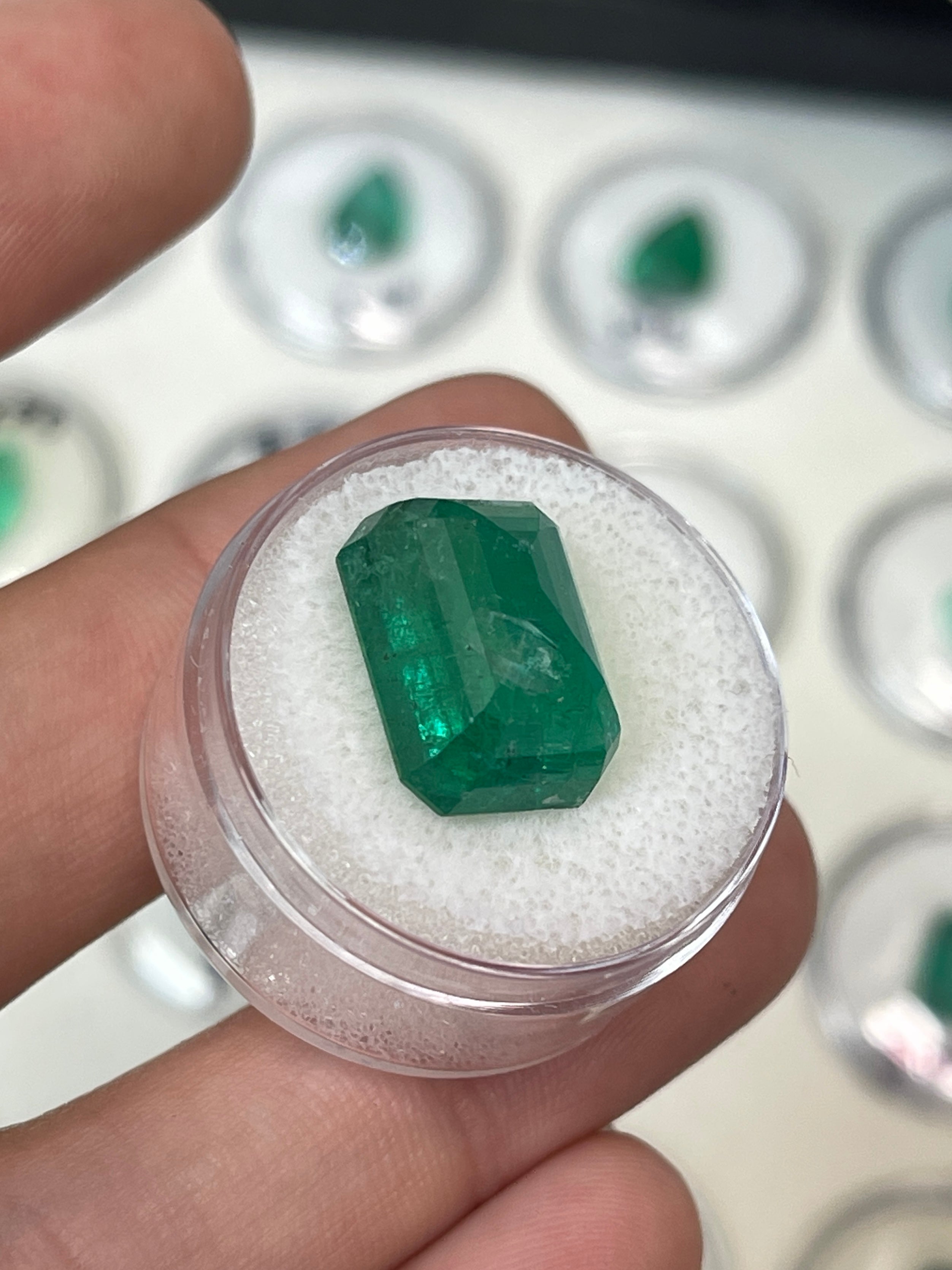 12.89 Carat Natural Zambian Emerald - 15.5x11mm Loose Kelly Green Gemstone for Jewelry Making & Engagement Rings