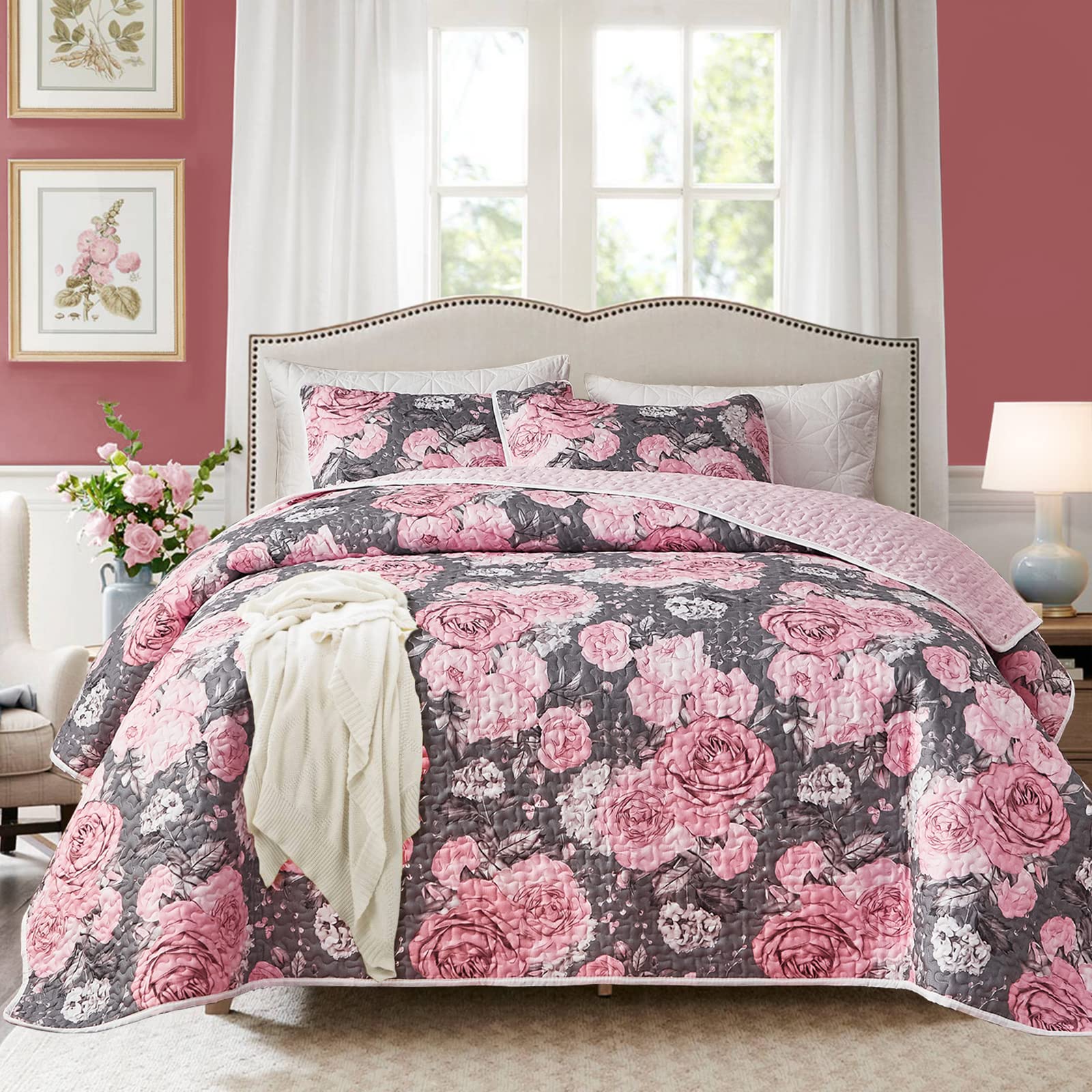 3-Piece Grey and Pink Floral Quilt Bedding Set - King Size Soft Microfiber Lightweight Reversible Coverlet with 2 Shams for All Seasons | Perfect for Master Bedroom, Guest Room, and Cozy Home Decor