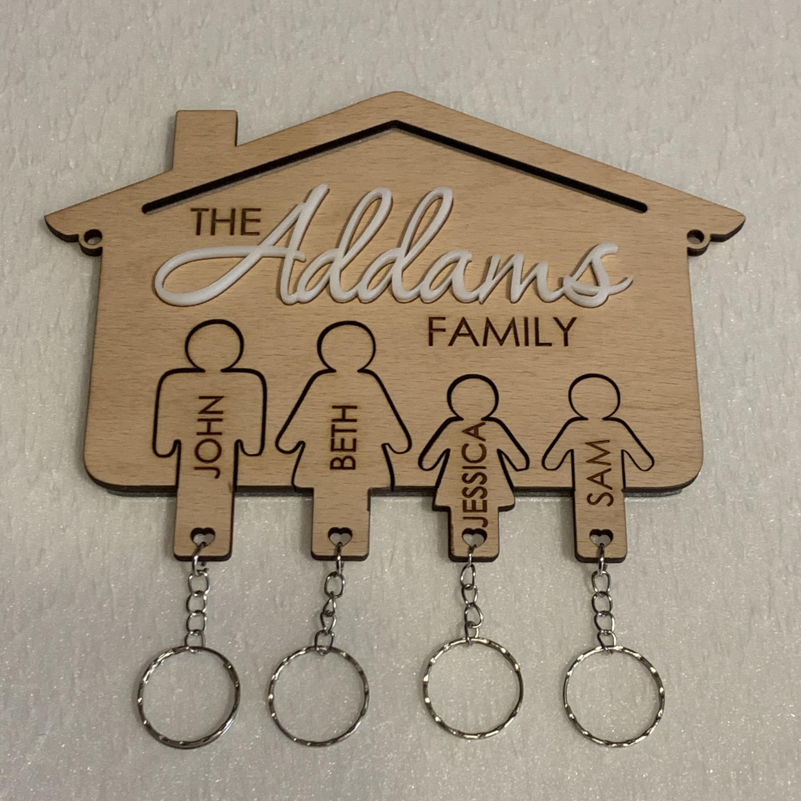 Personalized Wooden Wall Key Holder - Custom Family Key Hanger with Hooks, Handmade Key Organizer for Entryway - Perfect Housewarming Gift & Keyring Hanger for Home Organization (Ideal for Foyer, Mudroom or Bedroom Decor)