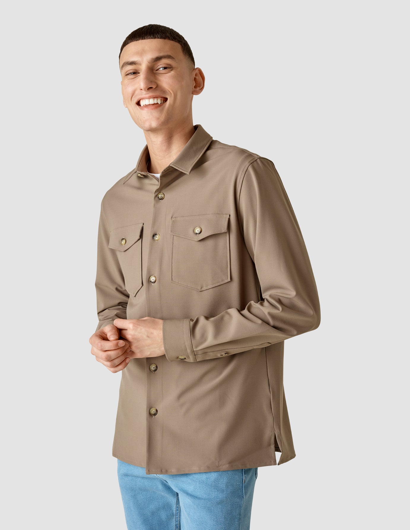 Men's Overshirt Jacket in Walnut Brown - Stylish Layering for Fall & Winter Outdoor Activities