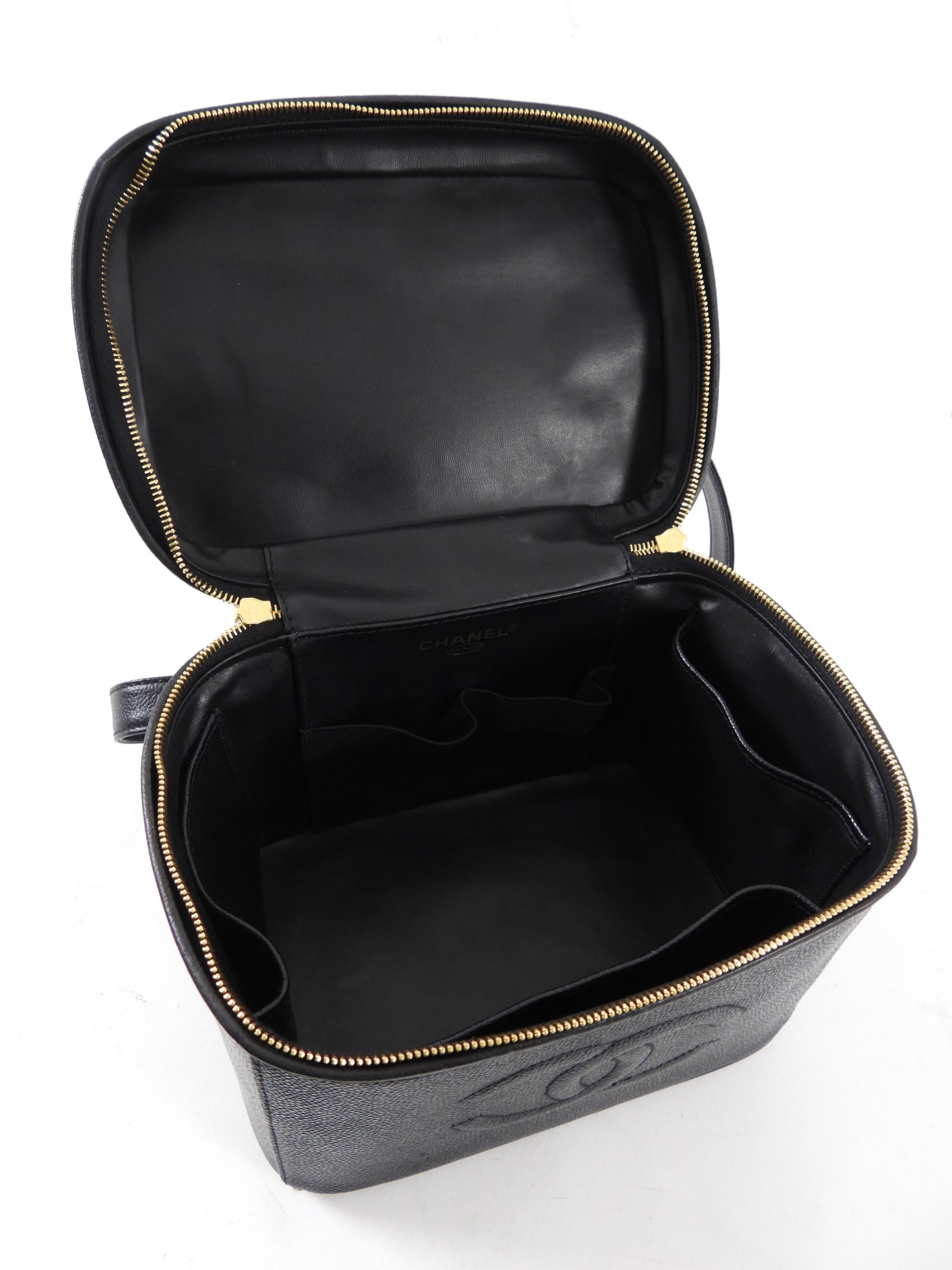 Chanel Vintage 1996 Black Caviar Leather CC Vanity Shoulder Bag - Luxury Crossbody Purse for Women, Perfect for Evening Parties & Date Nights
