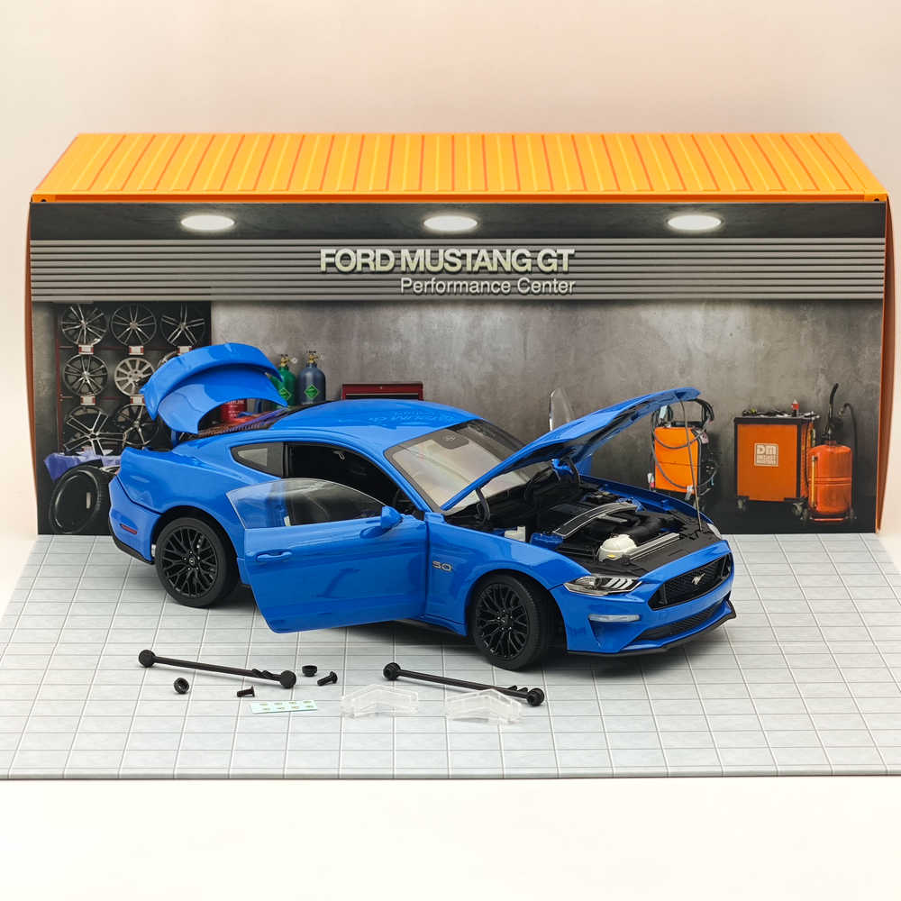 1/18 Scale Diecast Ford Mustang GT 2019 Blue Right-Hand Drive Model Car - Collectible Miniature Replica for Car Enthusiasts & Hobbyists - Perfect for Display, Gifts, and Car Show Collections