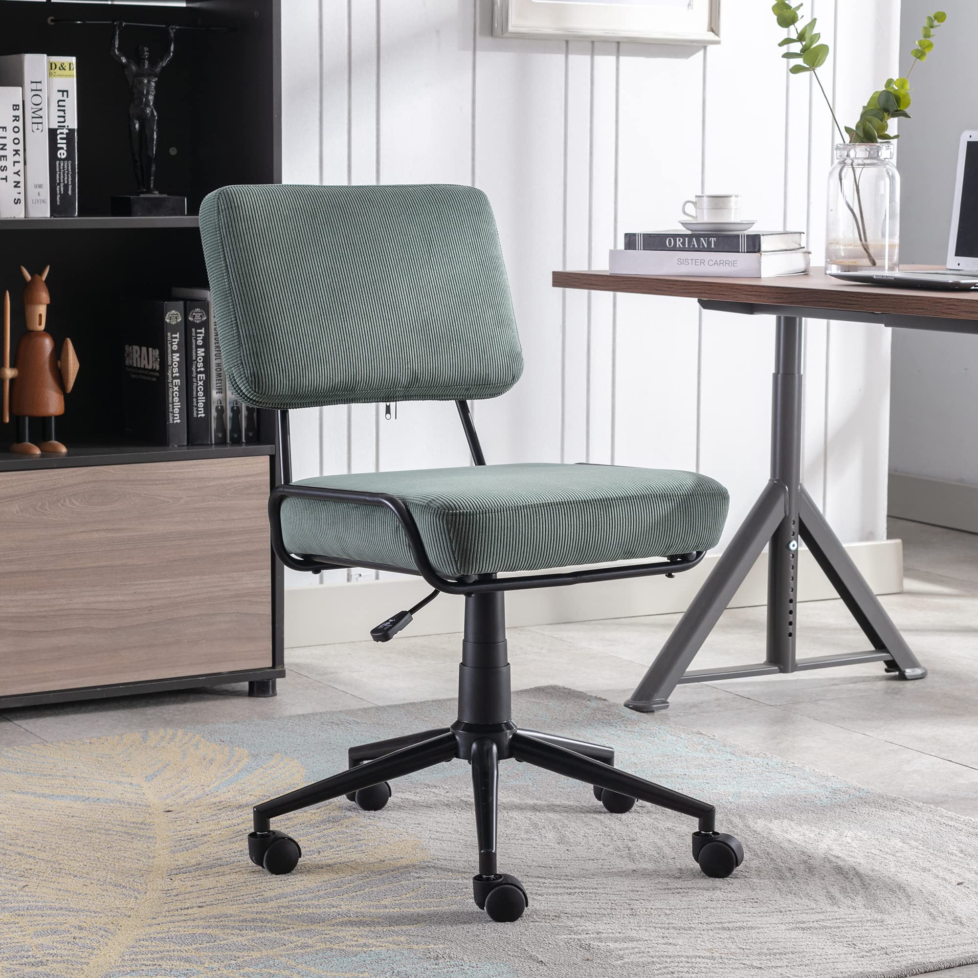 Olela Swivel Office Chair - Low Back Ergonomic Computer Task Chair with Wheels, Corduroy Upholstery & Adjustable Height - Vintage Industrial Style Rolling Desk Chair with Metal Base (Green) - Perfect for Home Office, Study Room & Workspace