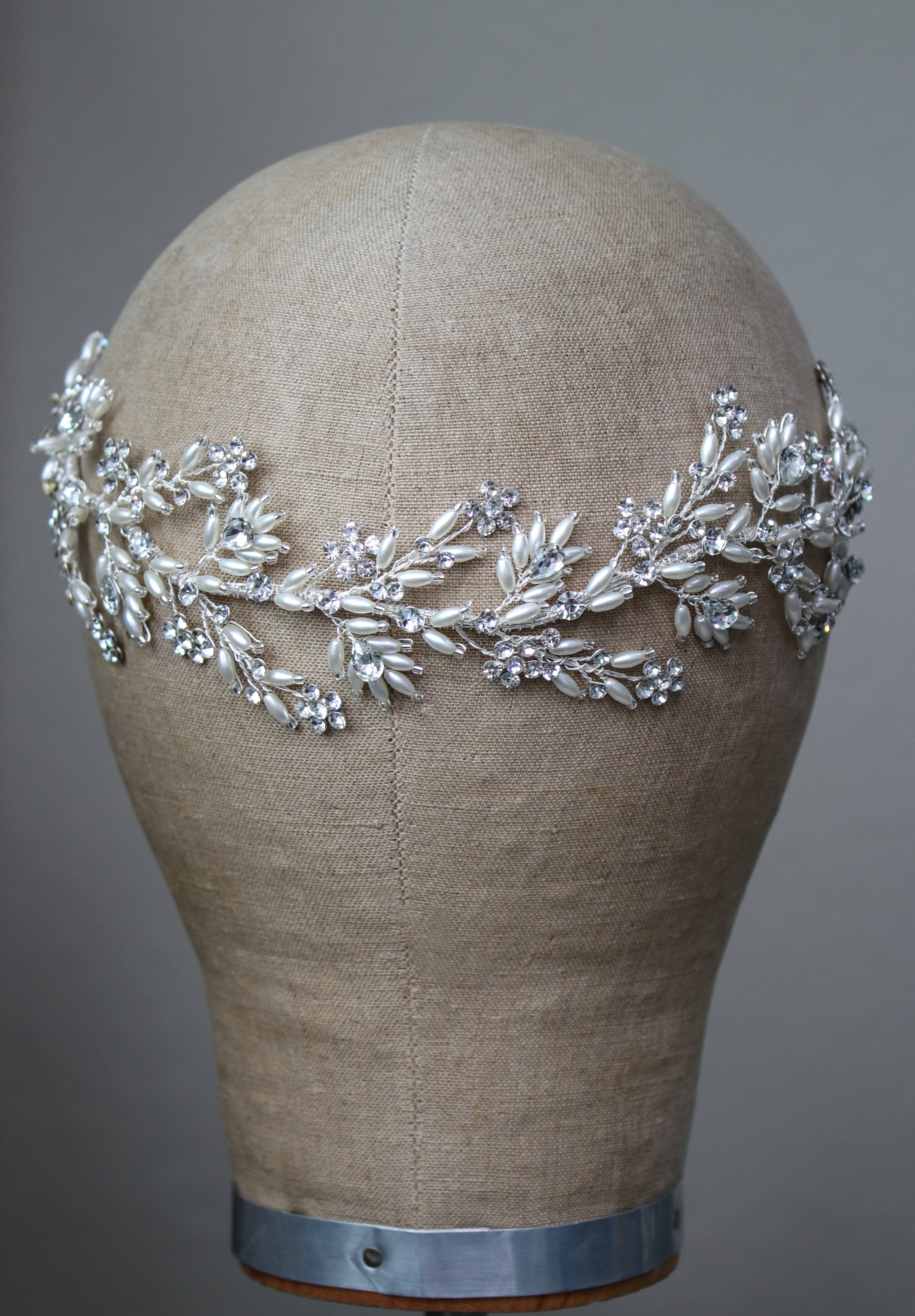 ARDEN Pearl and Crystal Hair Vine - Elegant Bridal Hair Accessory for Weddings, Prom, and Special Occasions