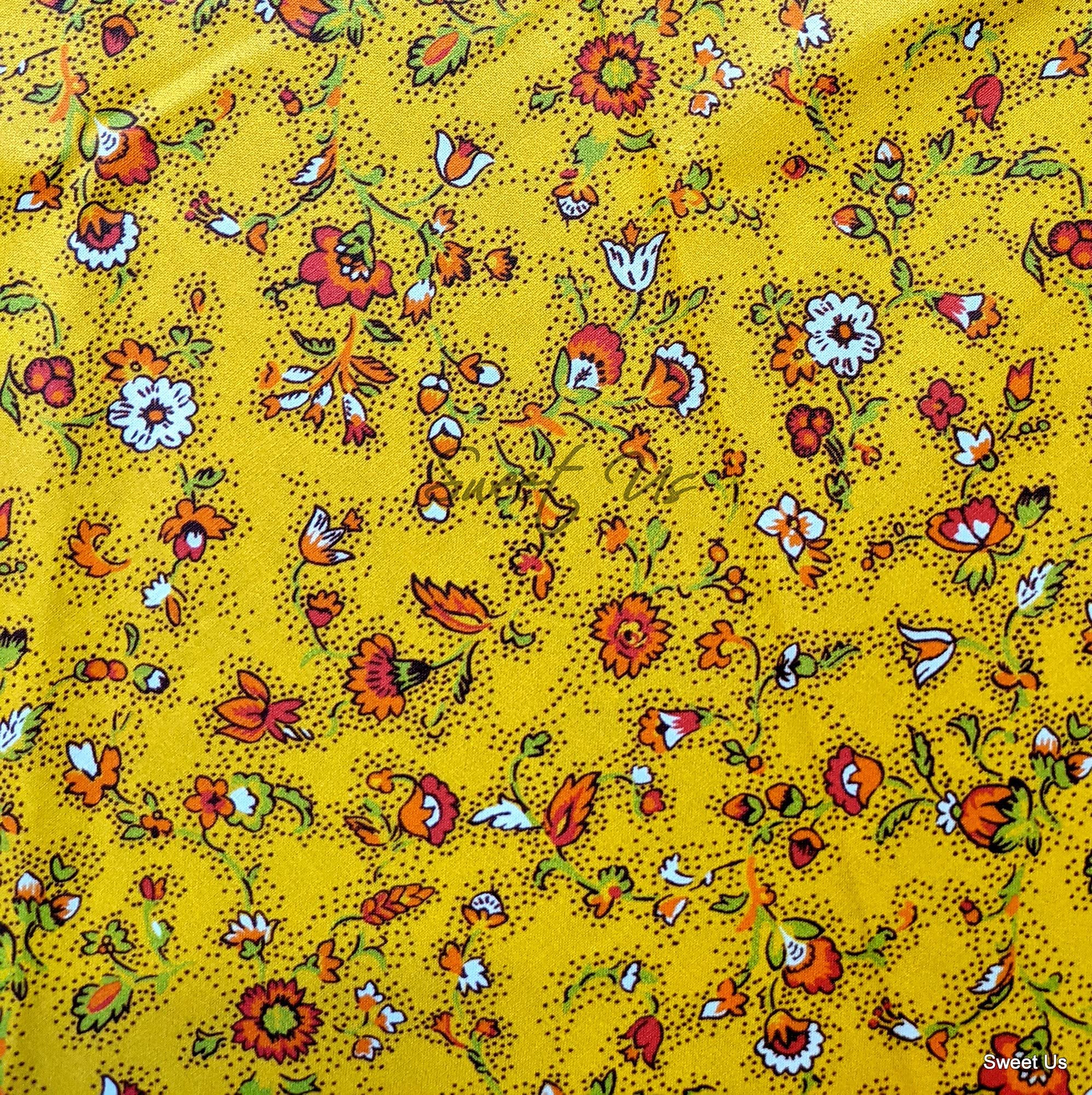 Spill-Resistant Wipeable Acrylic Coated Floral Cotton Tablecloth - French Provencal Style Round Table Cover 71 Inch, Yellow | Perfect for Kitchen, Dining Room & Outdoor Picnics