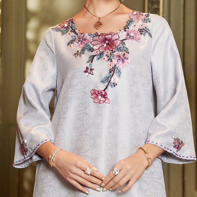 Elegant Muslim Abaya Dress - Islamic Kaftan Robe for Women | Modest Dubai Fashion | Perfect for Prayer, Eid, and Special Occasions