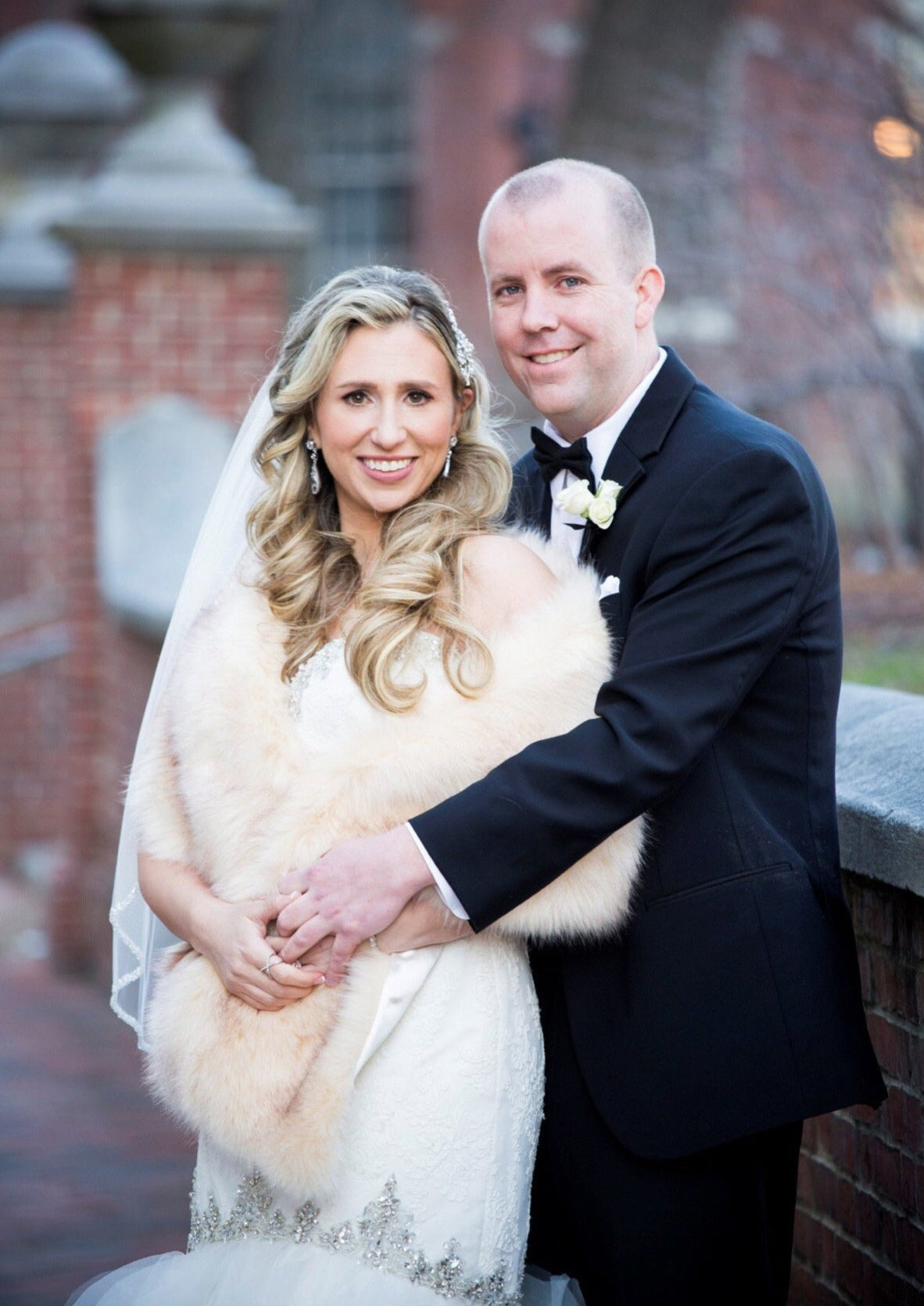 Luxury Champagne Fur Shawl Wrap - Soft & Elegant Women's Fashion Accessory for Evening Parties, Weddings & Special Occasions