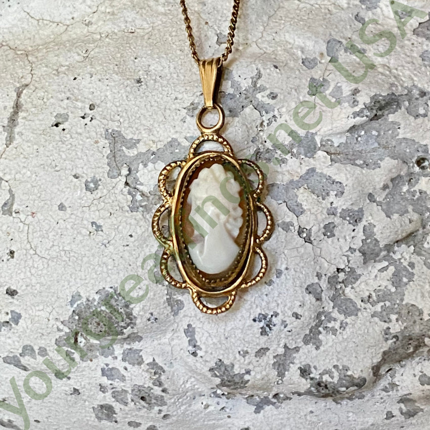 Vintage 12k Yellow Gold Filled Carved Shell Cameo Pendant Necklace - Elegant Antique Jewelry for Women, Perfect for Weddings, Anniversaries & Special Occasions