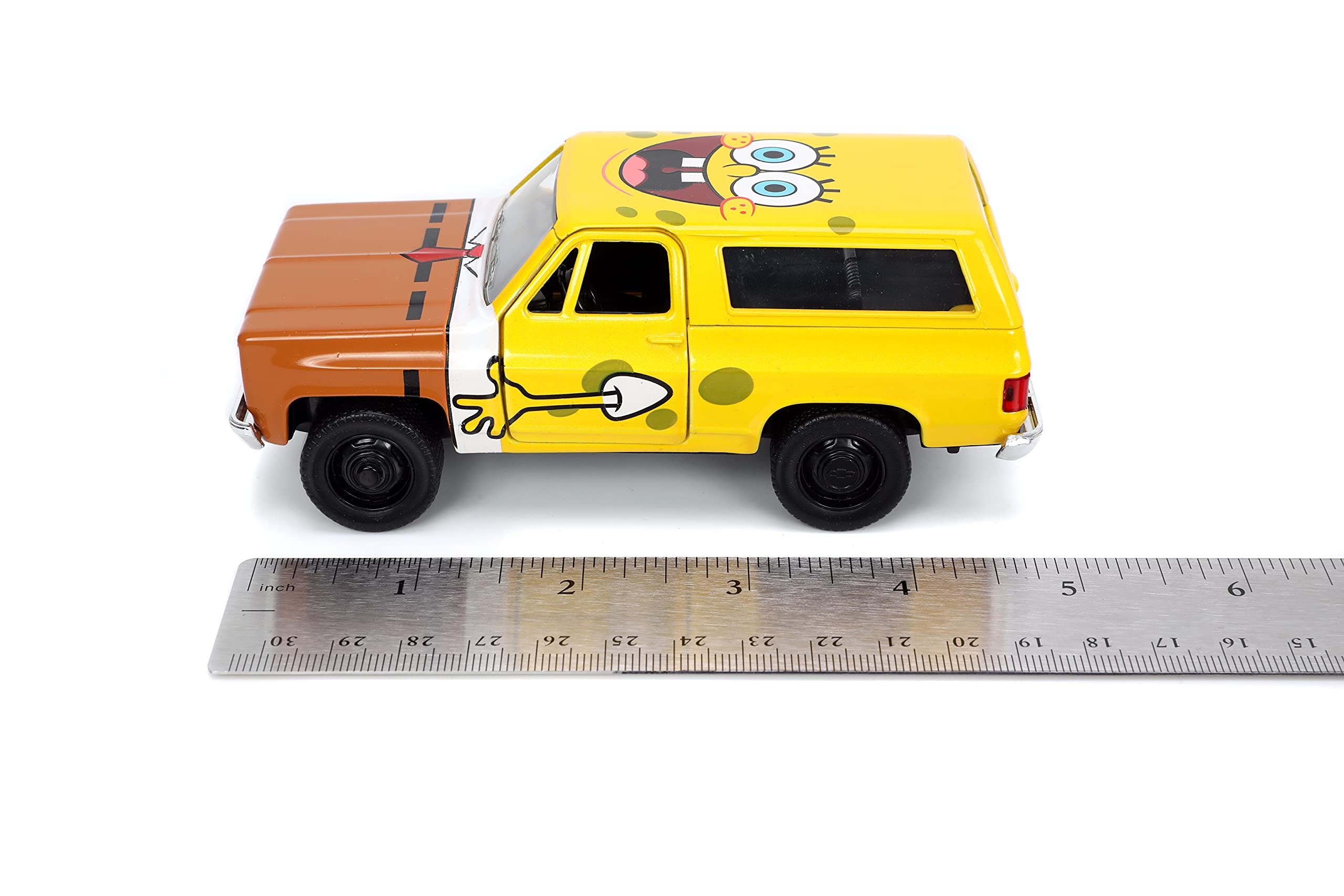 Jada Toys Spongebob Squarepants 1:32 Scale 1980 Chevy Blazer K5 Die-Cast Model Car with 1.65