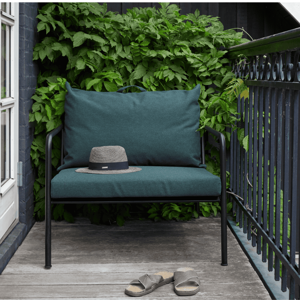 AVON Outdoor Lounge Chair - Comfortable Patio Furniture for Poolside, Garden, and Backyard Relaxation