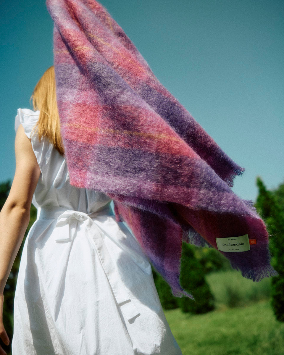 Soft & Cozy Berry Drumin Mohair Throw Blanket - Luxurious Warmth for Bed, Couch & Travel - Perfect for Gifts, Home Decor & Winter Comfort