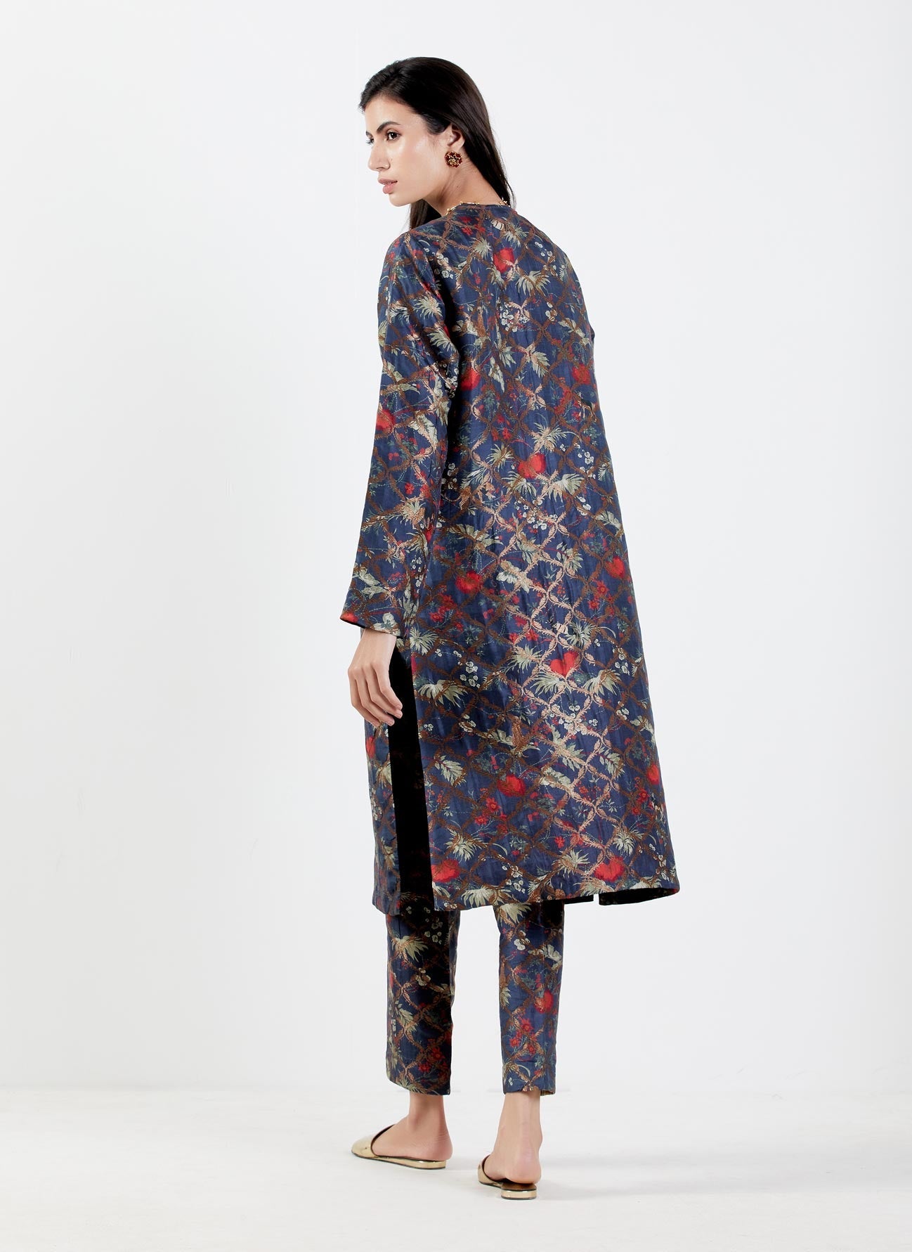 Bade Miyan Kurta Silk Brocade Berry - Premium Indian Men's Kurta for Festivals & Weddings - Perfect for Diwali, Eid & Special Occasions