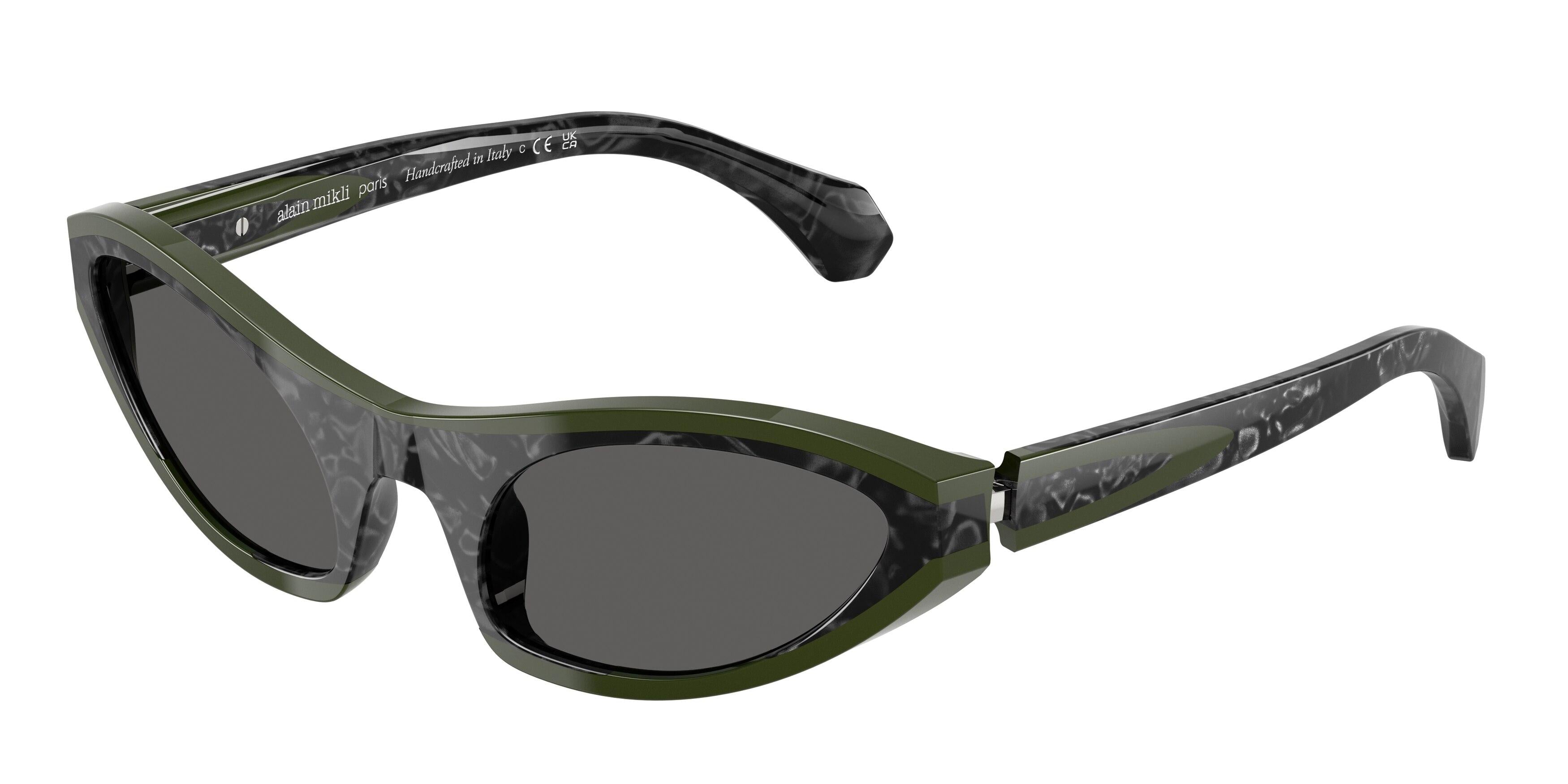 005/S4 - Black - Black