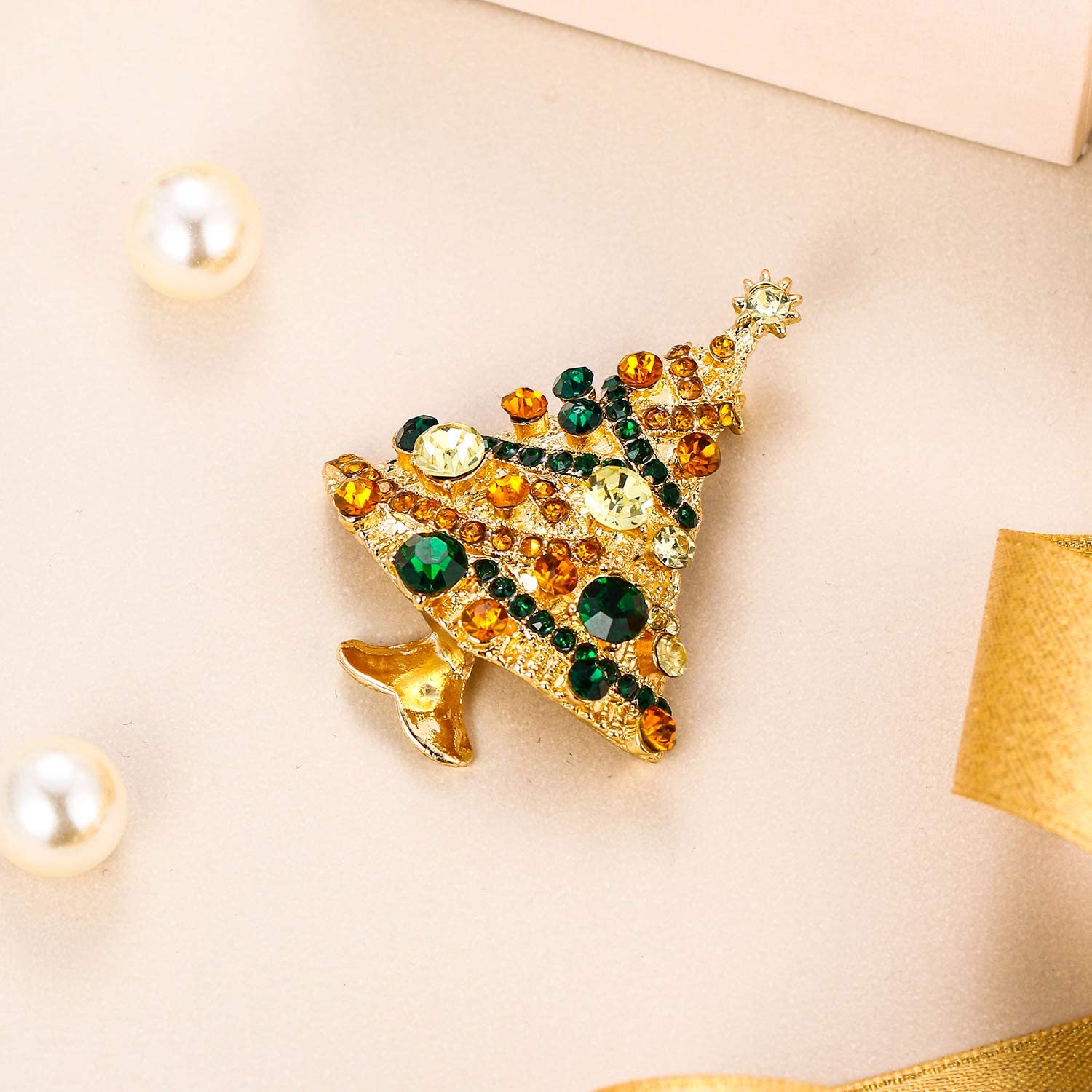 EVER FAITH Christmas Tree Brooch Pin with Austrian Crystals - Elegant Holiday Jewelry for Streamers, Party Wear & Gift Giving