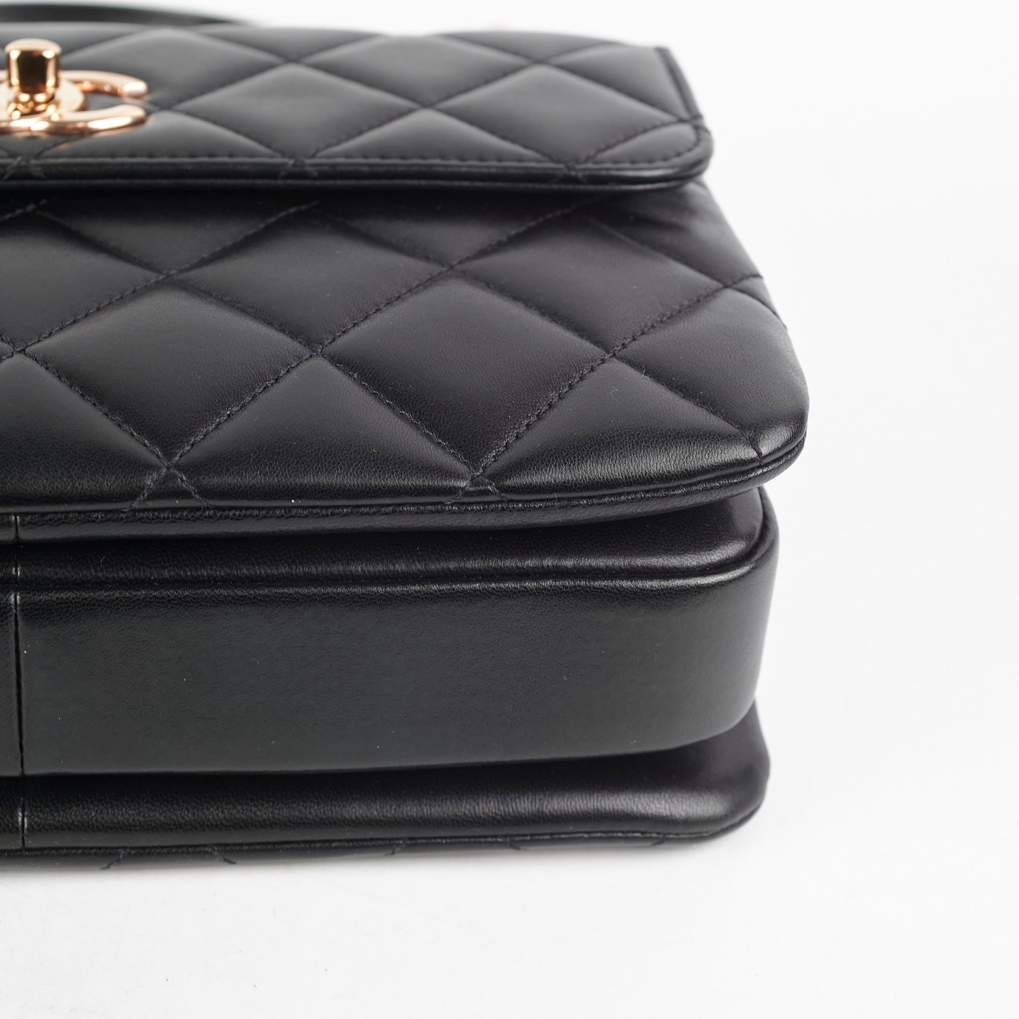 Chanel Trendy CC Black Microchip Leather Wallet on Chain - Luxury Crossbody Bag for Women, Perfect for Evening Parties & Date Nights