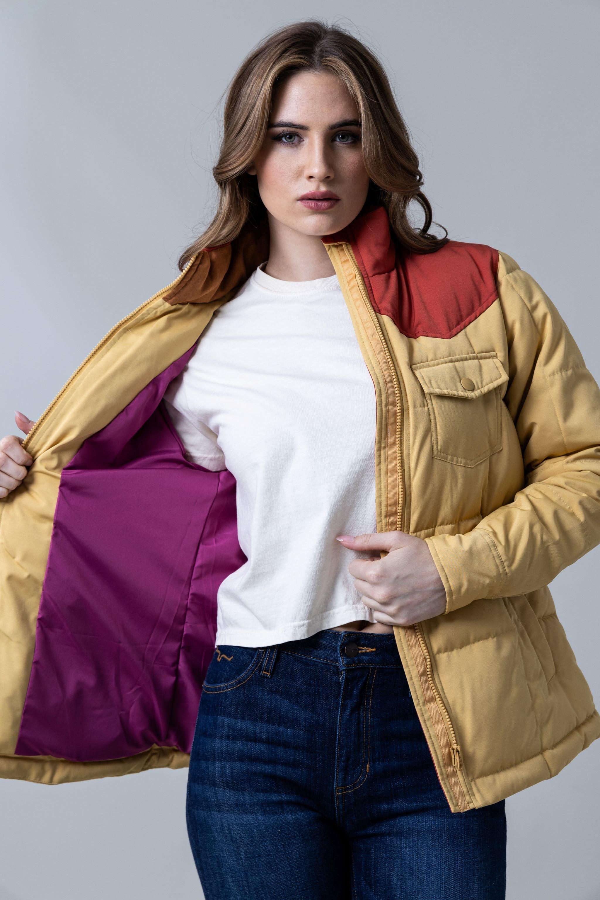Wyldfire Women's Jacket - Lightweight Waterproof Windbreaker for Outdoor Hiking, Running & Travel - Stylish Casual Coat for All Seasons