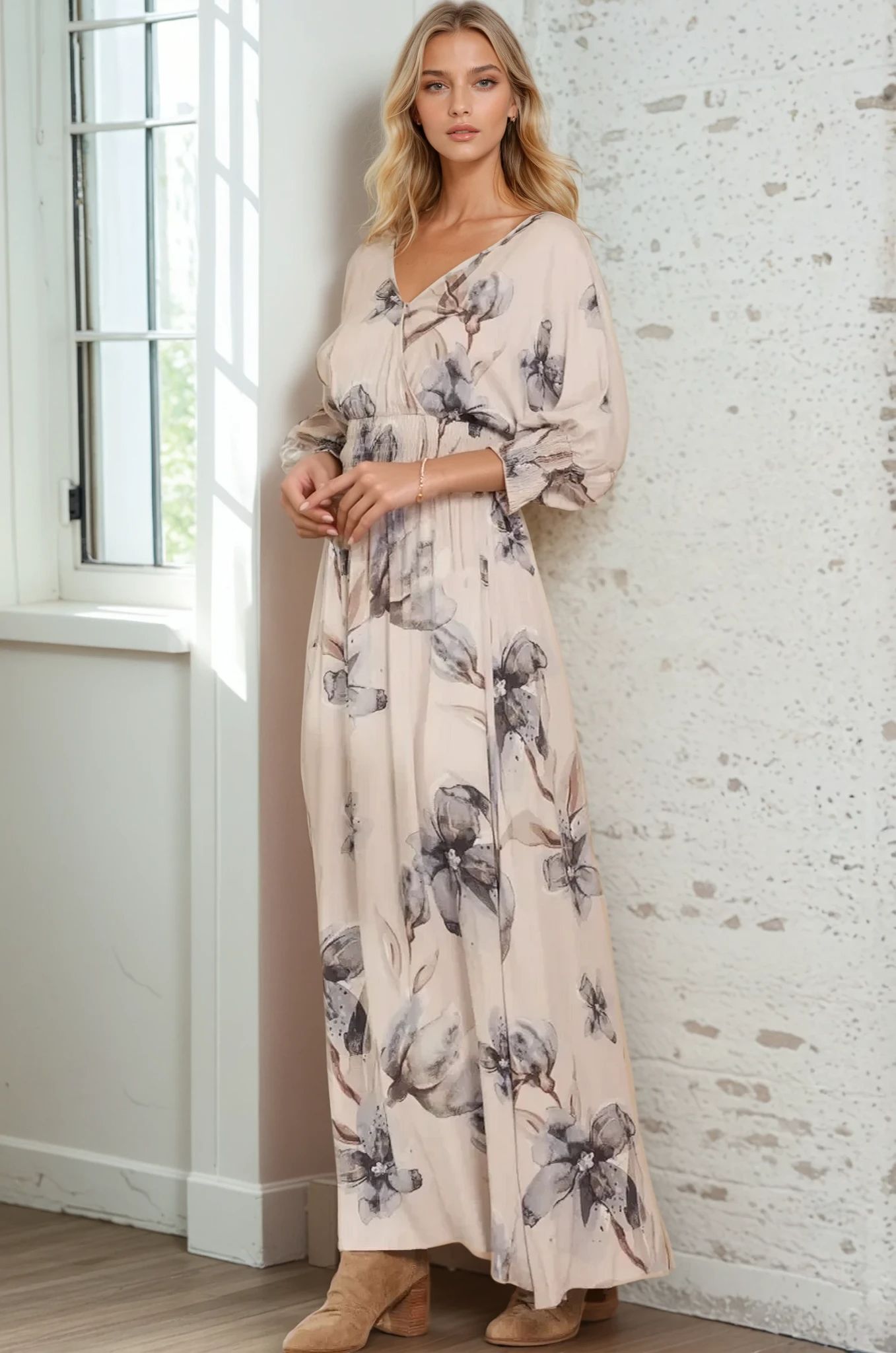 Floral Open Back Maxi Dress for Women - Summer Beach Wedding Resort Vacation Dress, Perfect for Tropical Getaways & Boho Chic Outfits