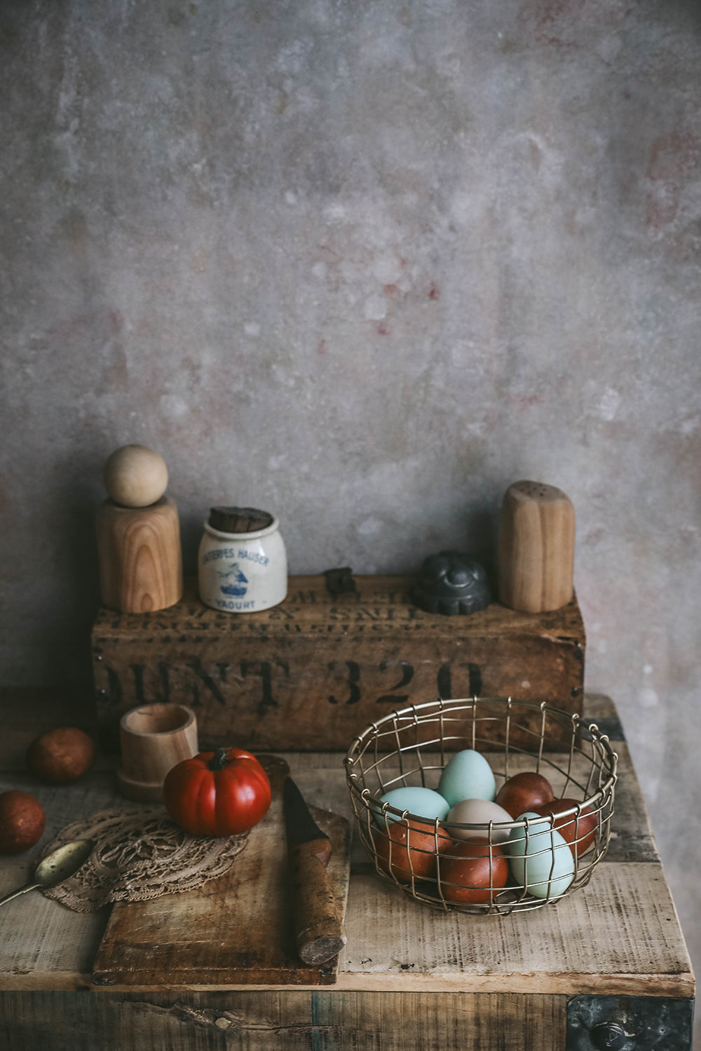 Round Brass Wire Basket - Small Decorative Storage for Bathroom, Kitchen & Office Organization